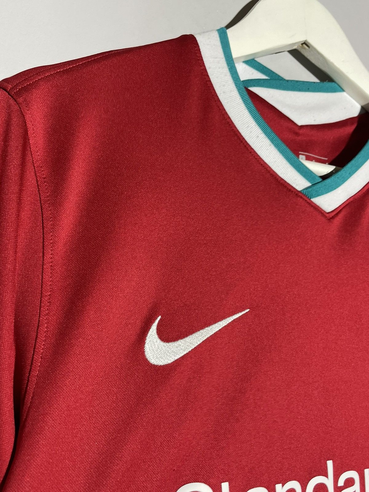Nike Liverpool Nike 2020/21 Home Y2k Streetwear Football Shirt Size US L / EU 52-54 / 3 - 5 Thumbnail