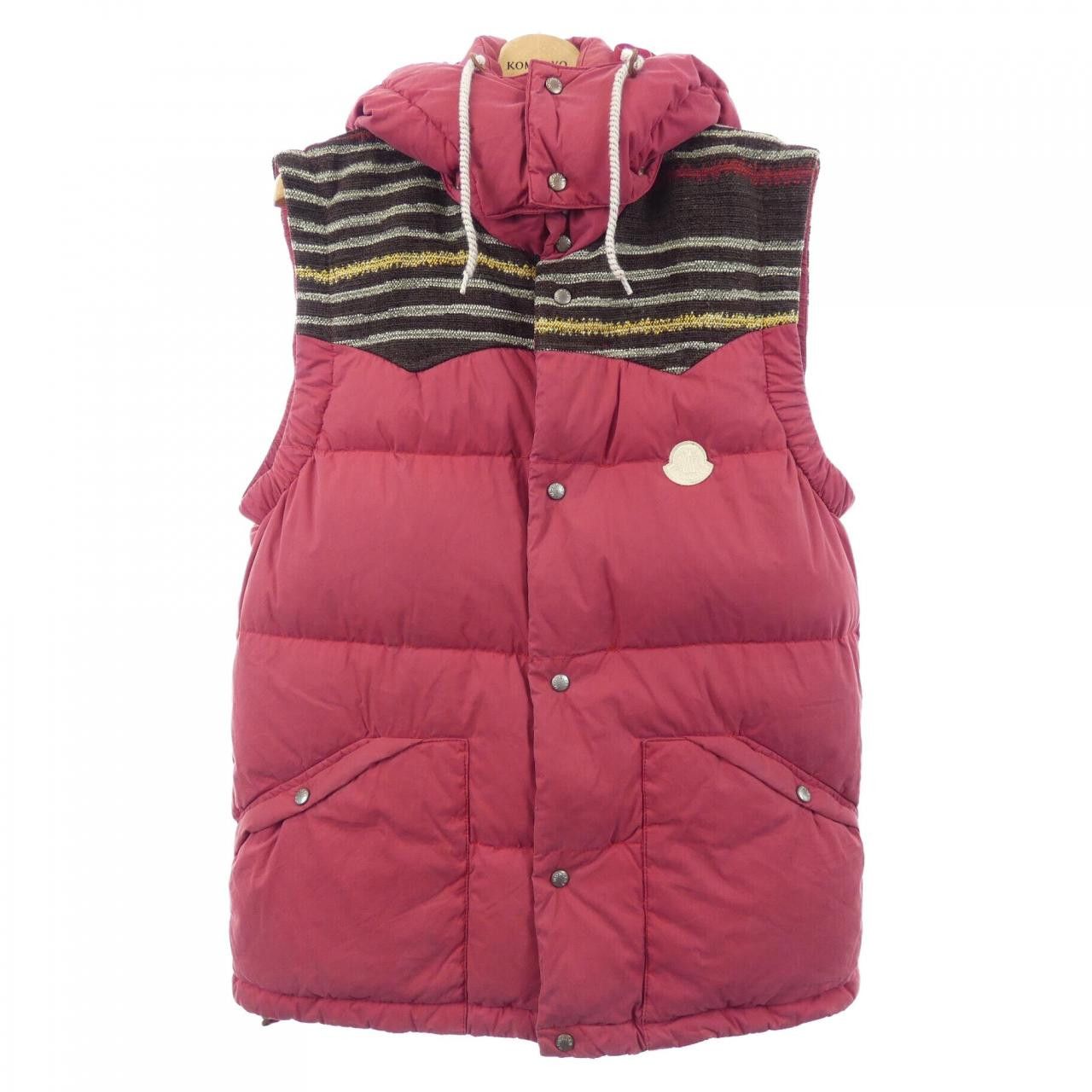 Moncler Moncler Moncler V GYANTSE Down Vest Textile Outerwear GYANTSE DUTY FREE for USA Size ONE SIZE - 1 Thumbnail