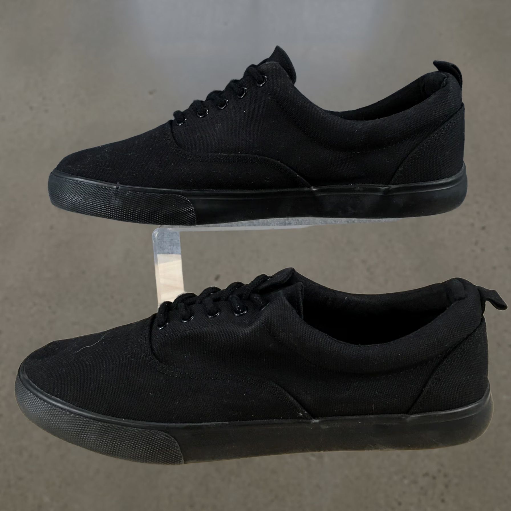 Vintage Goodfellow & Co Brady Low Top Sneakers Mens 11 Black Canvas Casual Lace Up Shoes Size US L / EU 52-54 / 3 - 1 Thumbnail