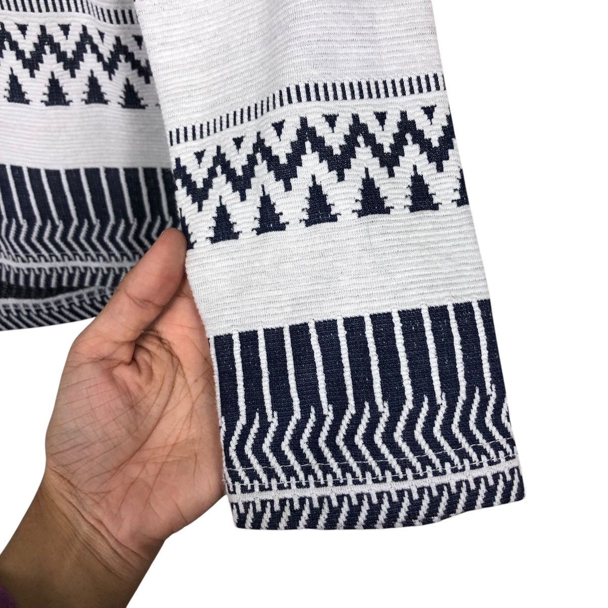 In The Attic 📌Vintage Long Sleeve In The Attic Navajo Native Design Size US M / EU 48-50 / 2 - 12 Thumbnail