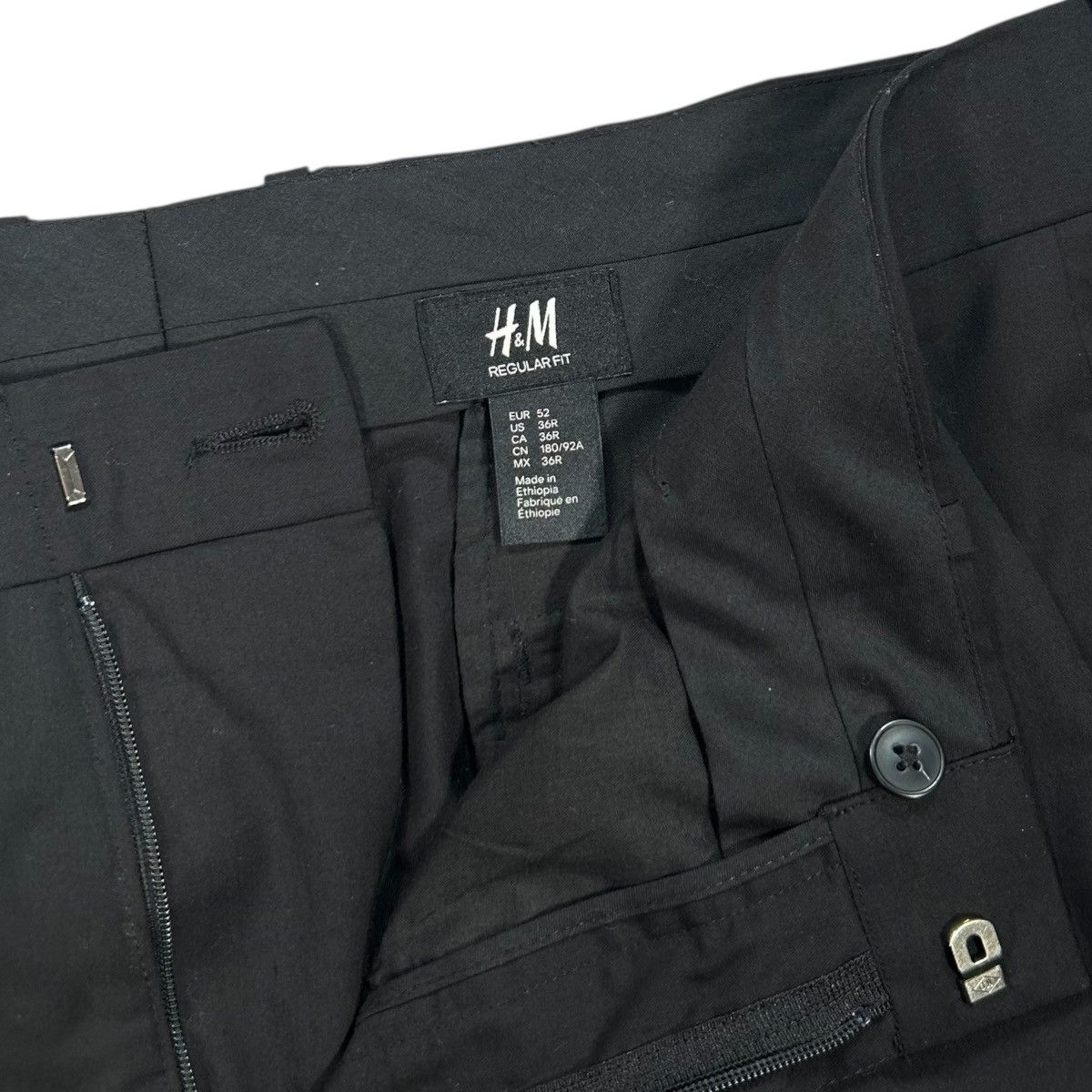 H&M Men’s H&M Black Regular Fit Casual Slacks Dress Pants Size US 36 / EU 52 - 4 Thumbnail