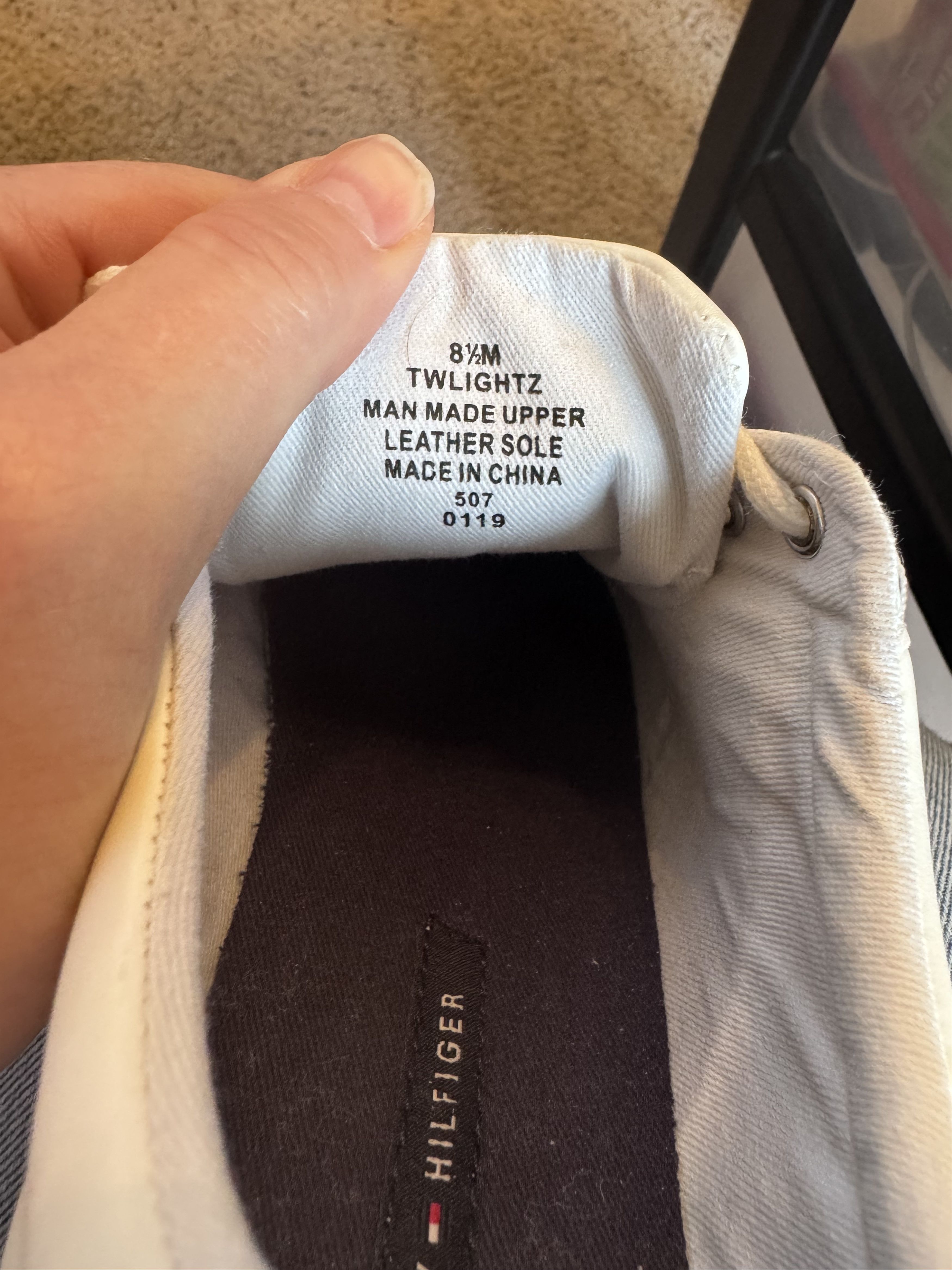 Tommy Hilfiger Tommy Hilfiger Women's White Lace-Up Sneakers Athletic Shoe Size US 8.5 / IT 38.5 - 11 Thumbnail