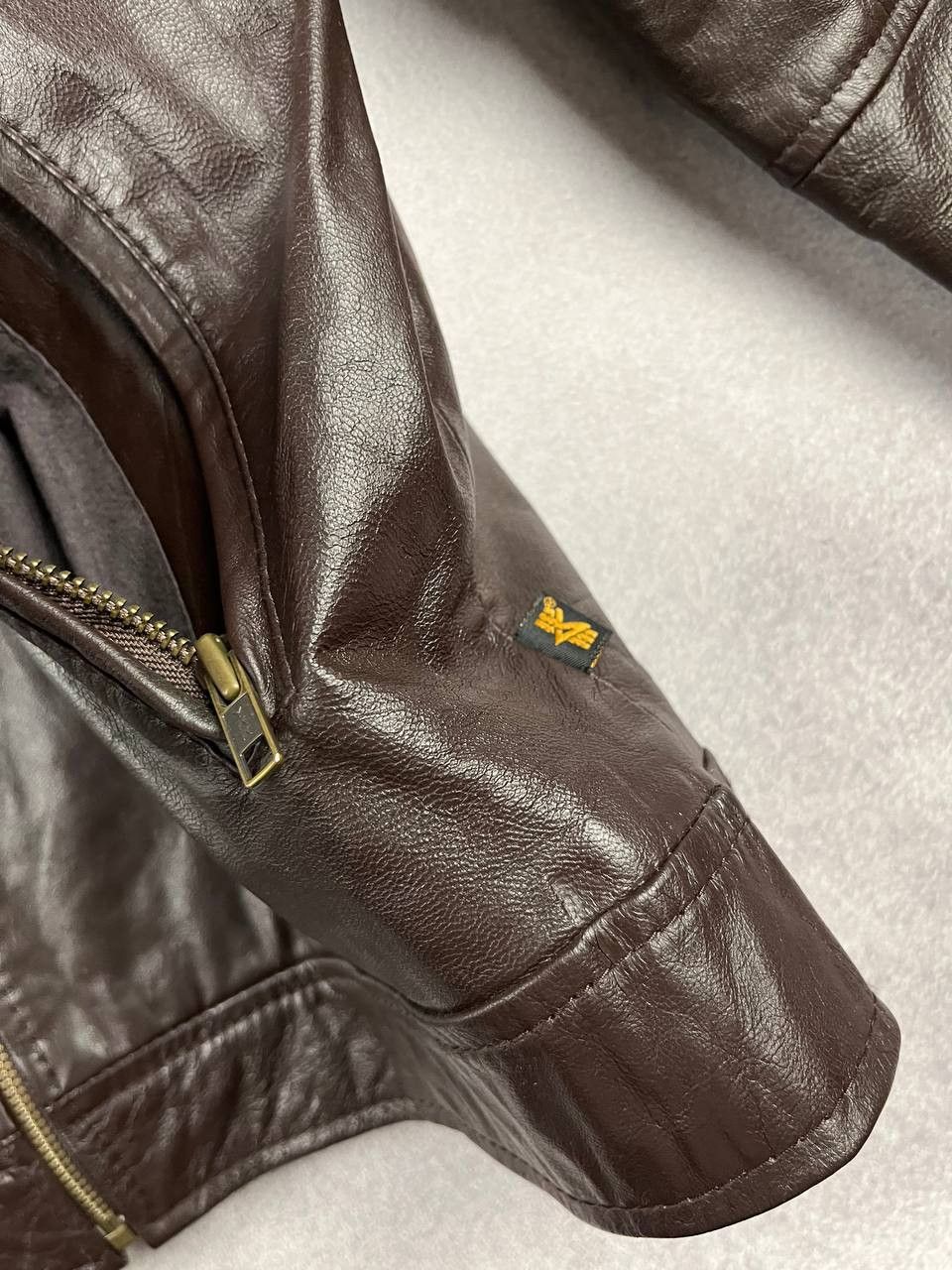 Alpha Industries Vintage Leather Alpha Industries Jacket L size Size US L / EU 52-54 / 3 - 12 Thumbnail