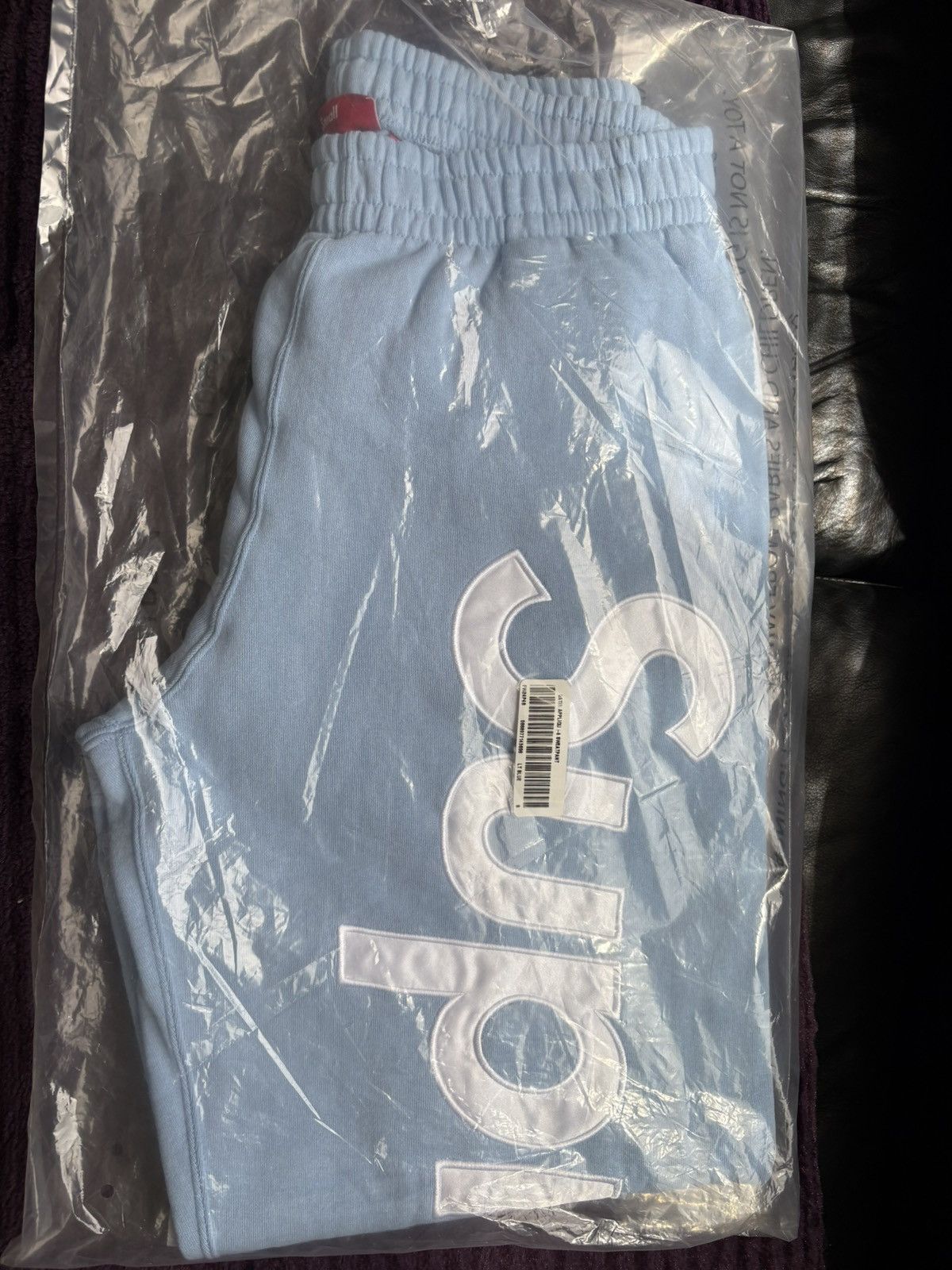 Supreme Supreme satin applique sweatpants Light Blue Small Size US 30 / EU 46 - 1 Thumbnail