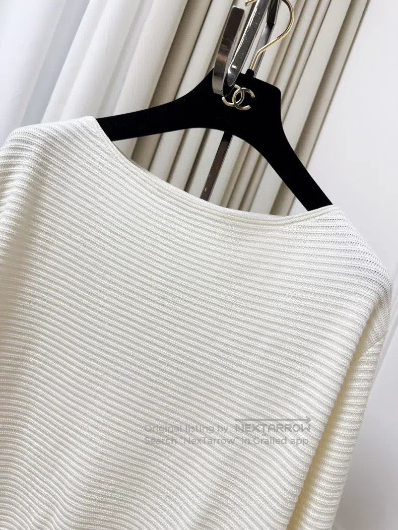 Loro Piana Loro Piana Beige Round Neck Horizontal Ribbed Batwing Slee Size S / US 4 / IT 40 - 3 Thumbnail