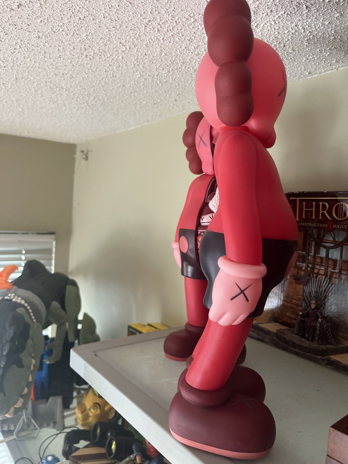 Kaws × Medicom Toy × Original Fake KAWS Companion Red (2004)-OriginalFake“8 VinylFigure Size ONE SIZE - 4 Thumbnail