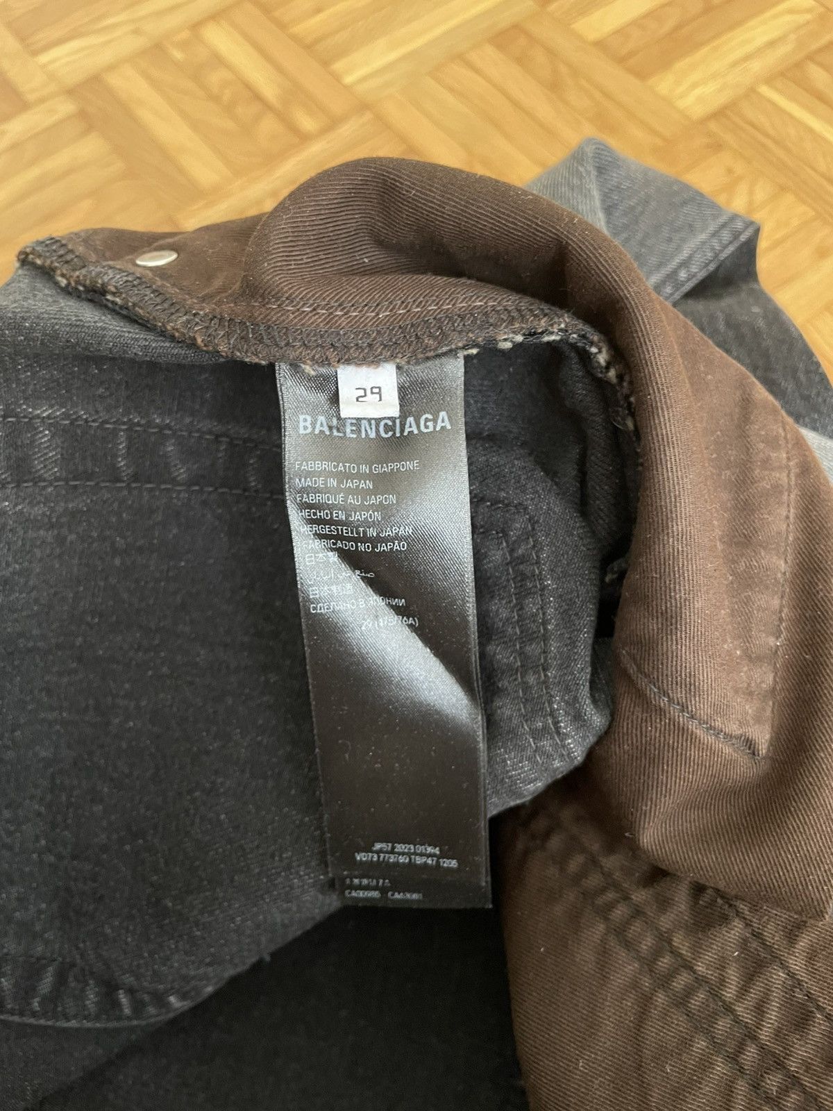 Balenciaga Balenciaga Flared Jeans Garde-Robe (29) Size US 29 - 9 Thumbnail
