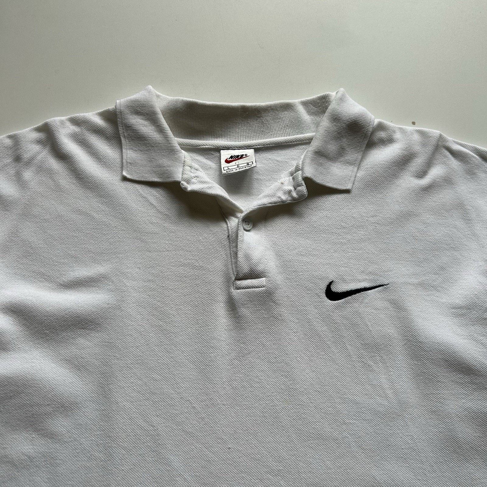Nike Vintage Nike Polo Shirt Large White 90s Embroidered Swoosh Size US L / EU 52-54 / 3 - 2 Thumbnail