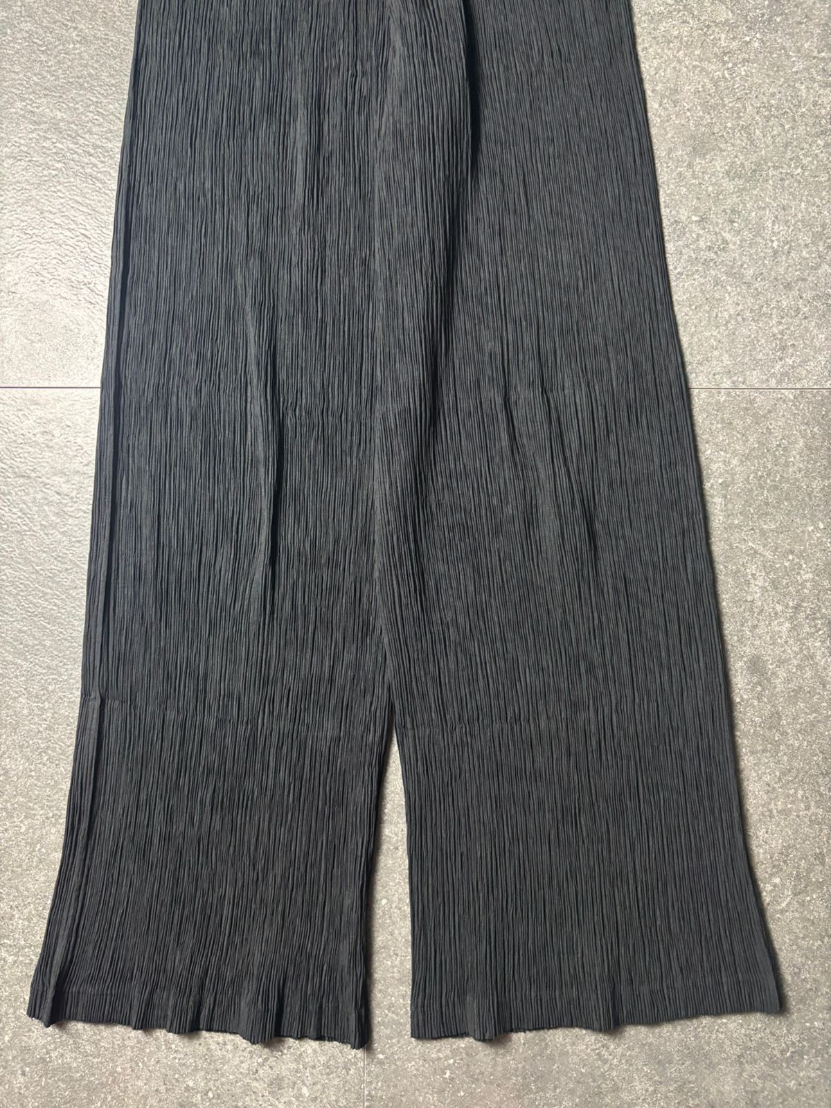 Issey Miyake AW2004 Issey Miyake White Label Pleated Baggy Pants Size US 31 - 5 Thumbnail
