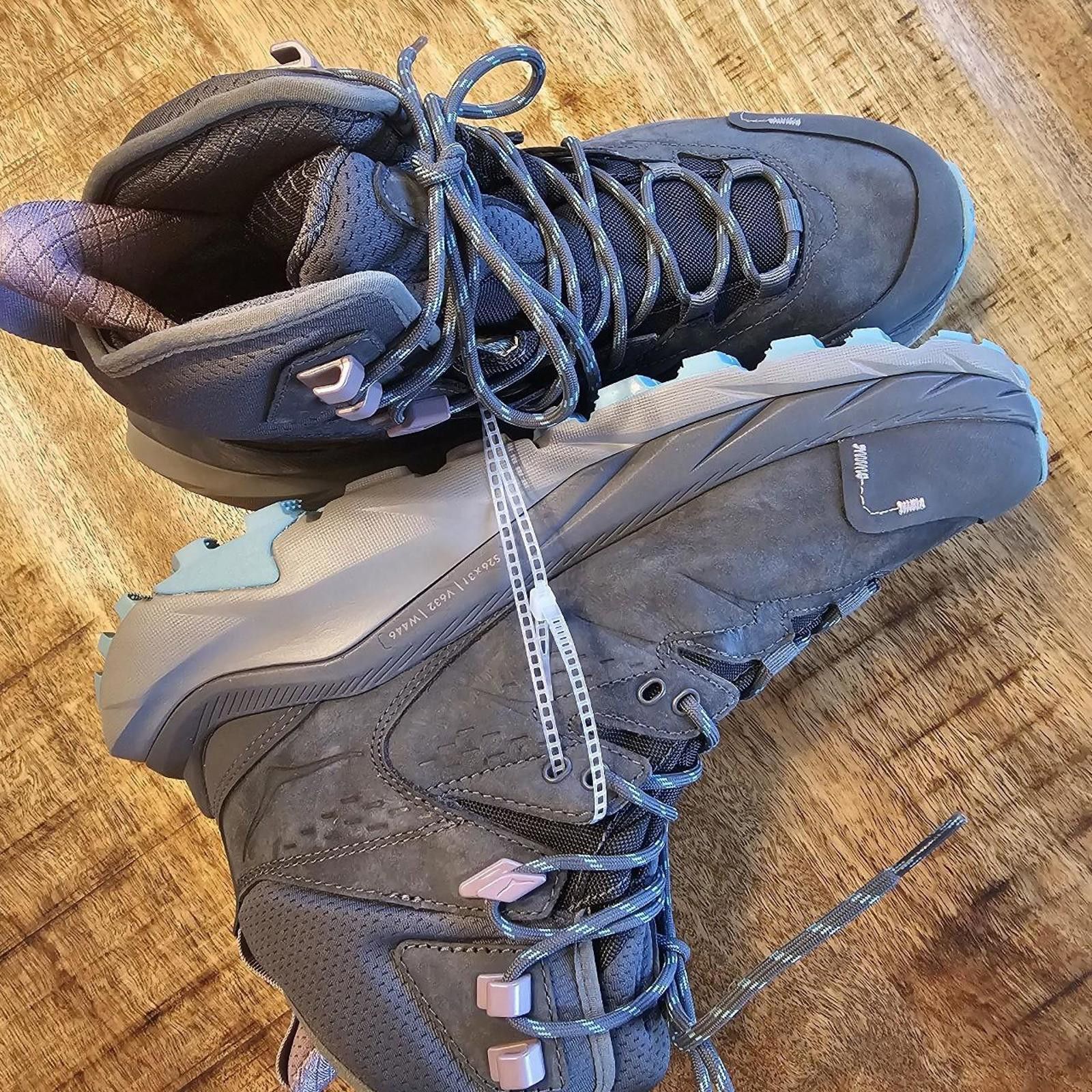 Designer Hoka Vibram Women's Size 9 Hiking Boots Size US 9 / IT 39 - 6 Thumbnail