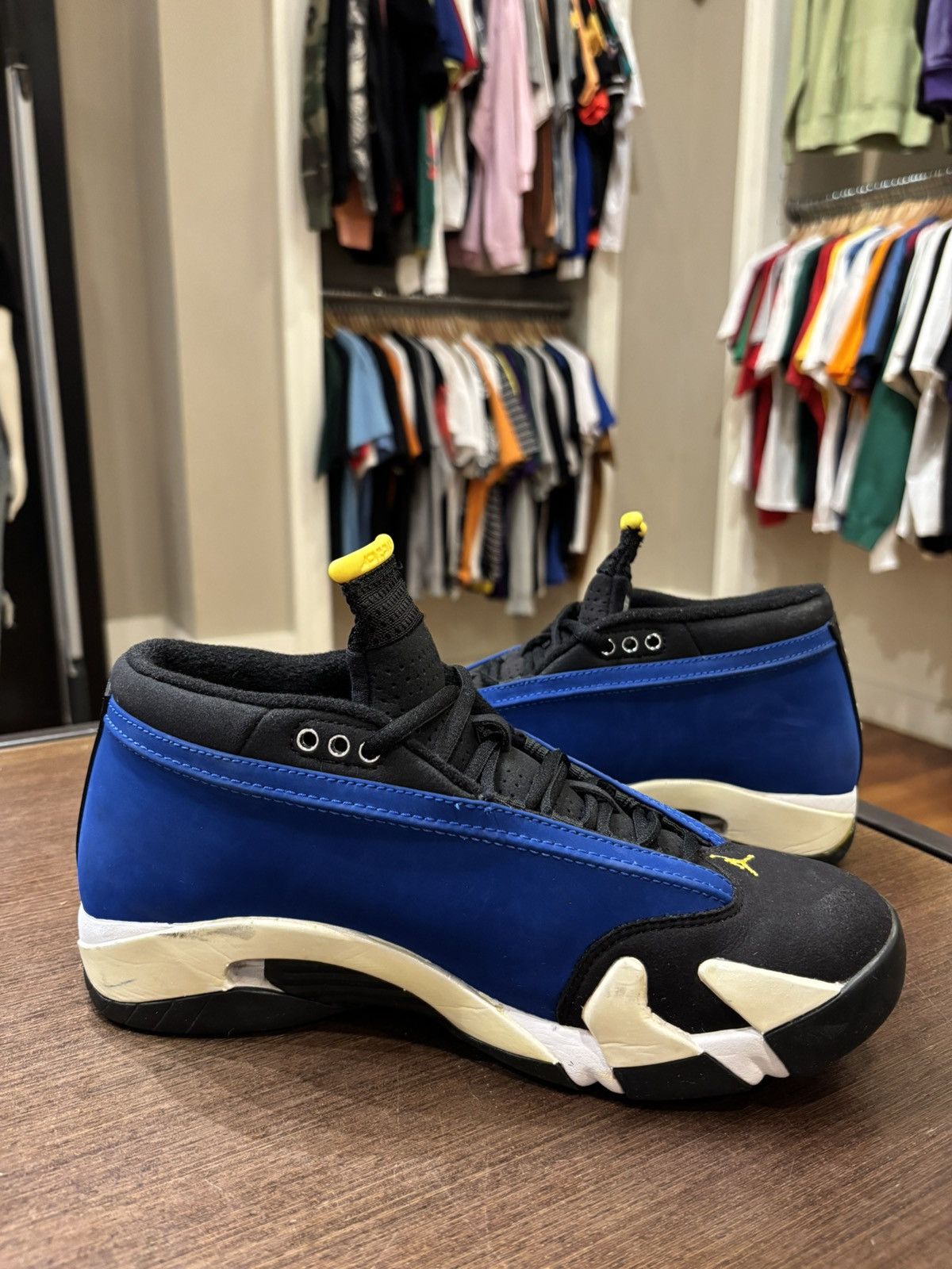 Jordan Brand Jordan 14 Retro Low Laney (2015) Size US 8.5 / EU 41-42 - 4 Thumbnail