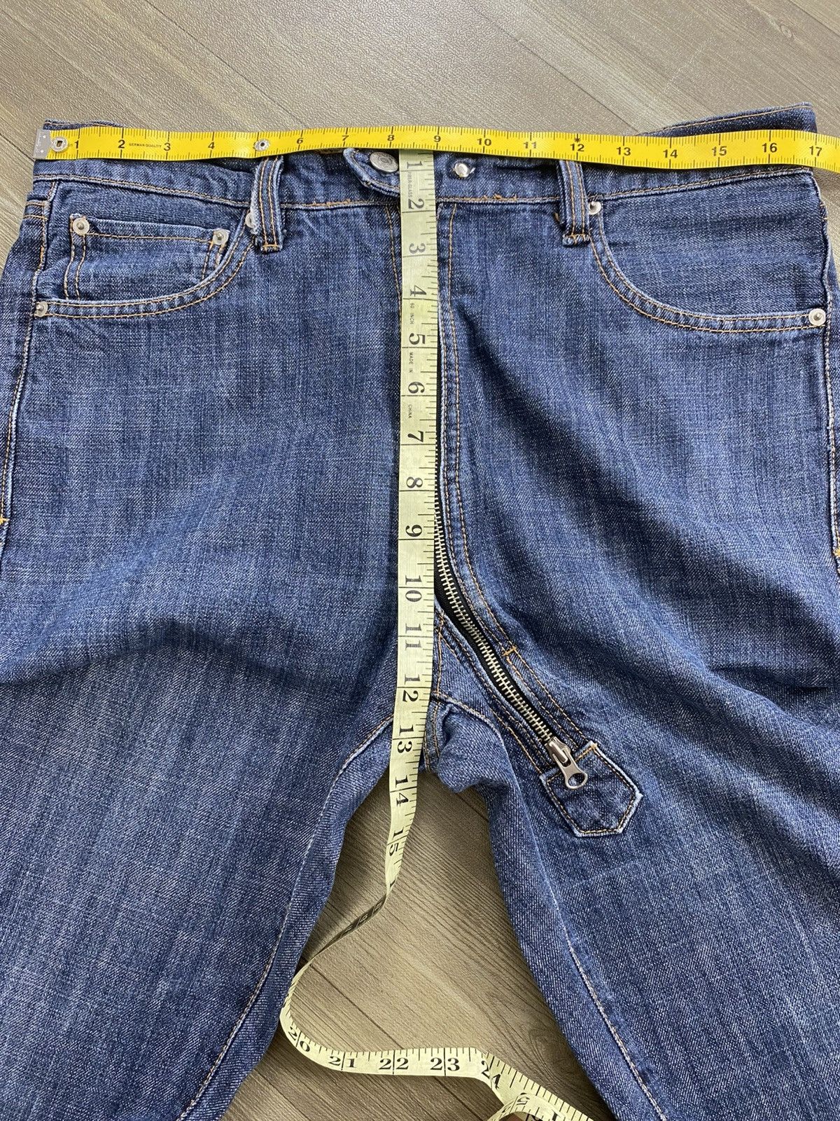 CABANE de ZUCCa Archive Cabane de Zucca Zip Fly Asymmetric Bootcut Jeans Size US 32 / EU 48 - 18 Thumbnail