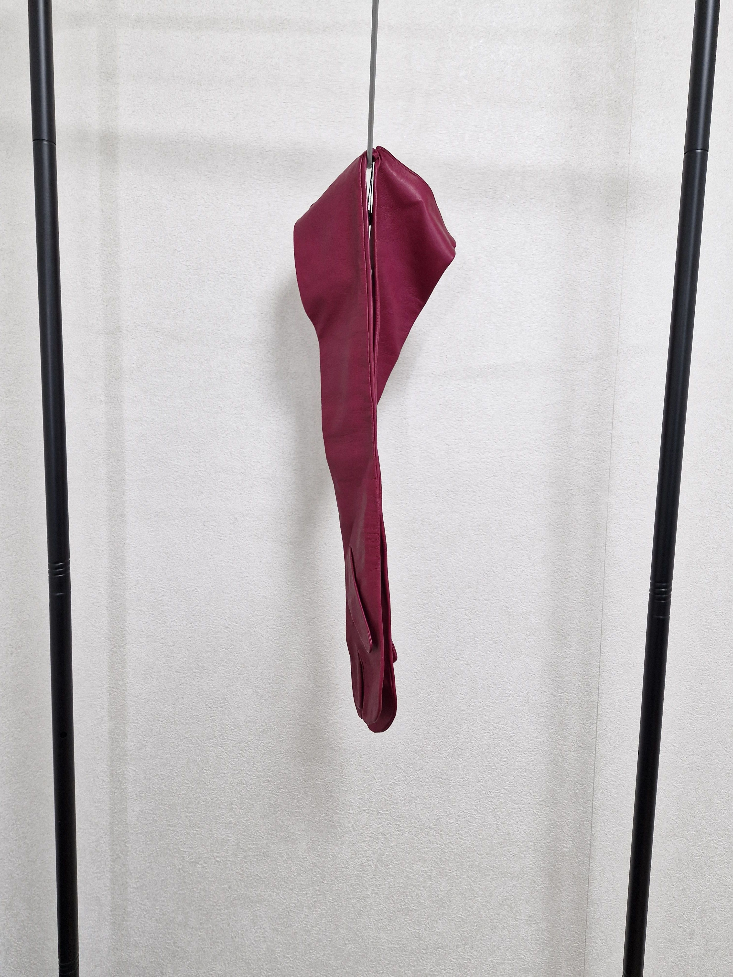 Maison Margiela MAISON MARGIELA Rose Leather Tabi Gloves Size ONE SIZE - 4 Thumbnail