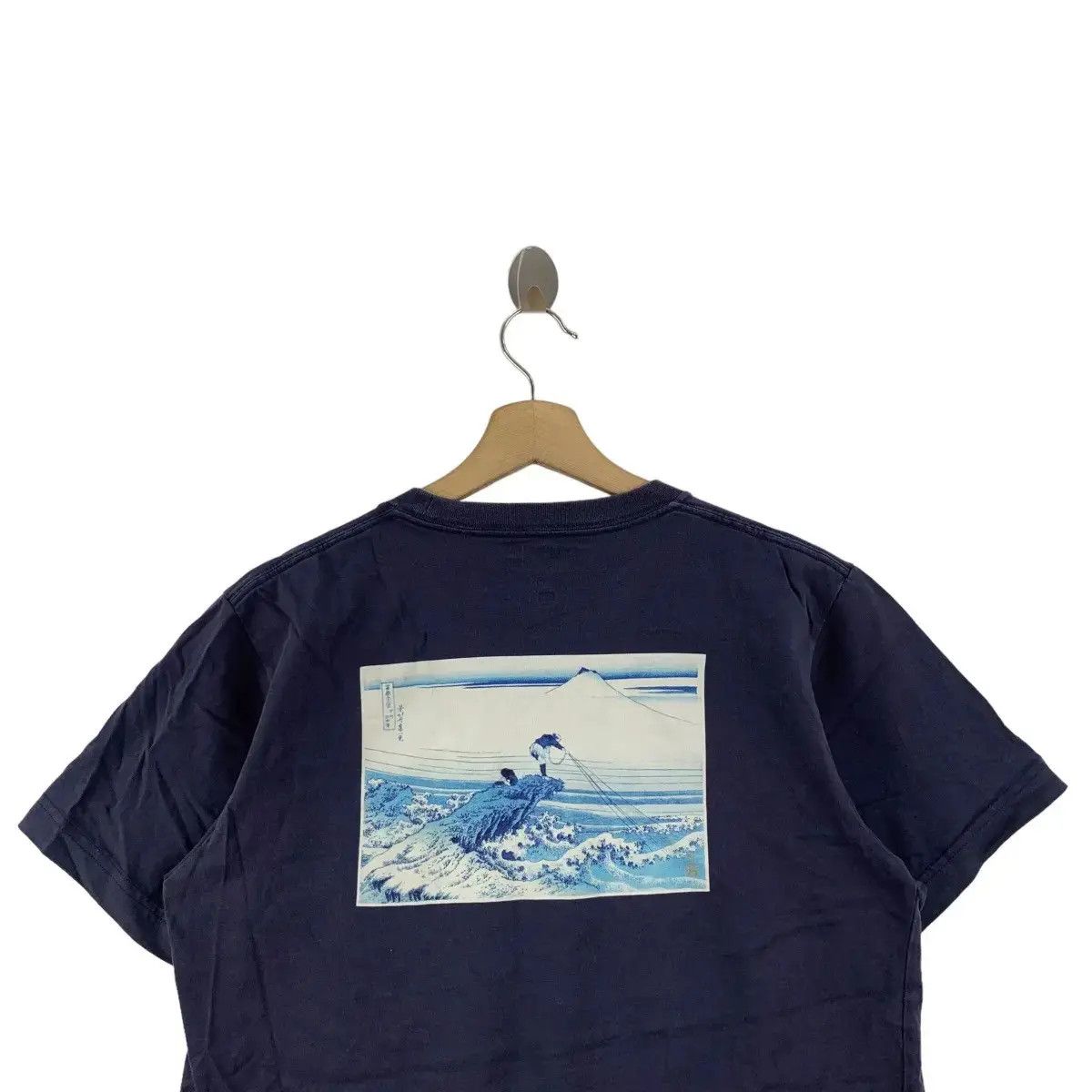 Uniqlo UNIQLO x MUSEUM FINE ARTS BOSTON Hokusai Wave Tee Shirt Top Size US M / EU 48-50 / 2 - 3 Thumbnail