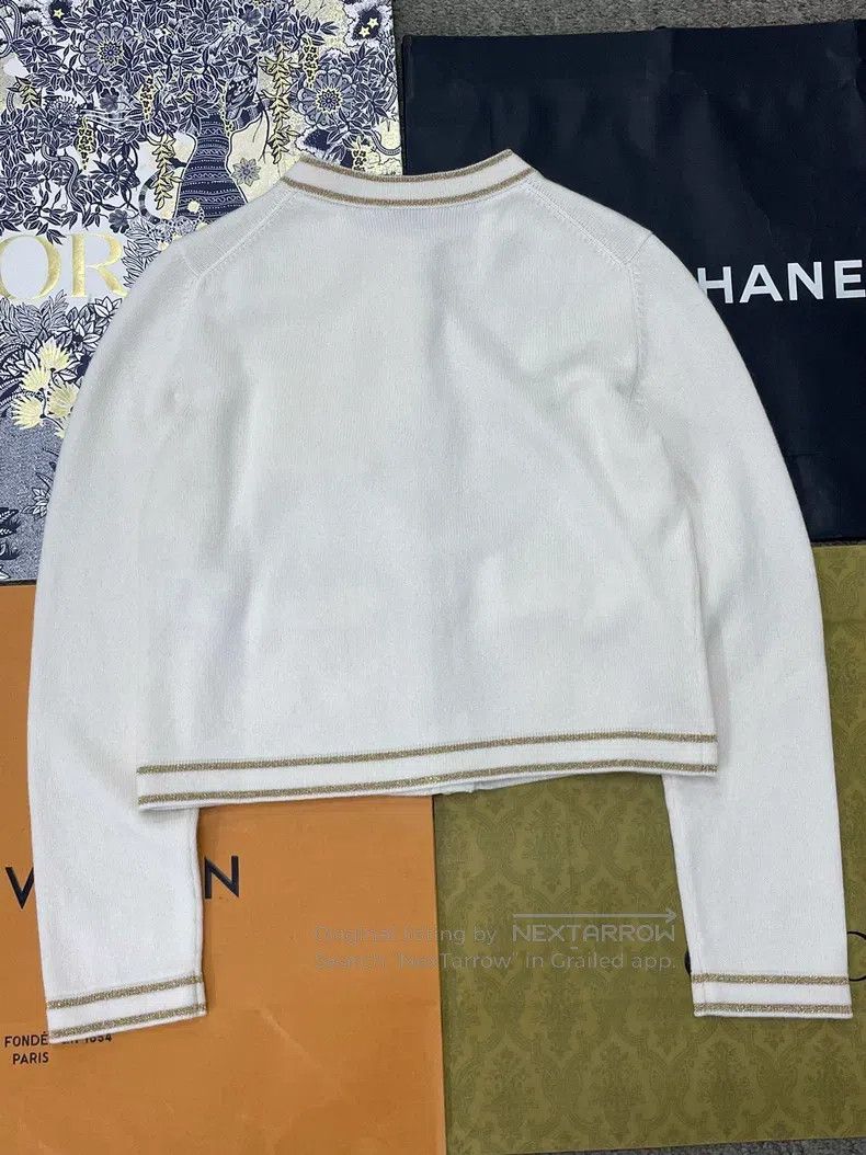 Chanel Chanel 26C white gold-edged cashmere knitted cardigan coat Size XS / US 0-2 / IT 36-38 - 3 Thumbnail