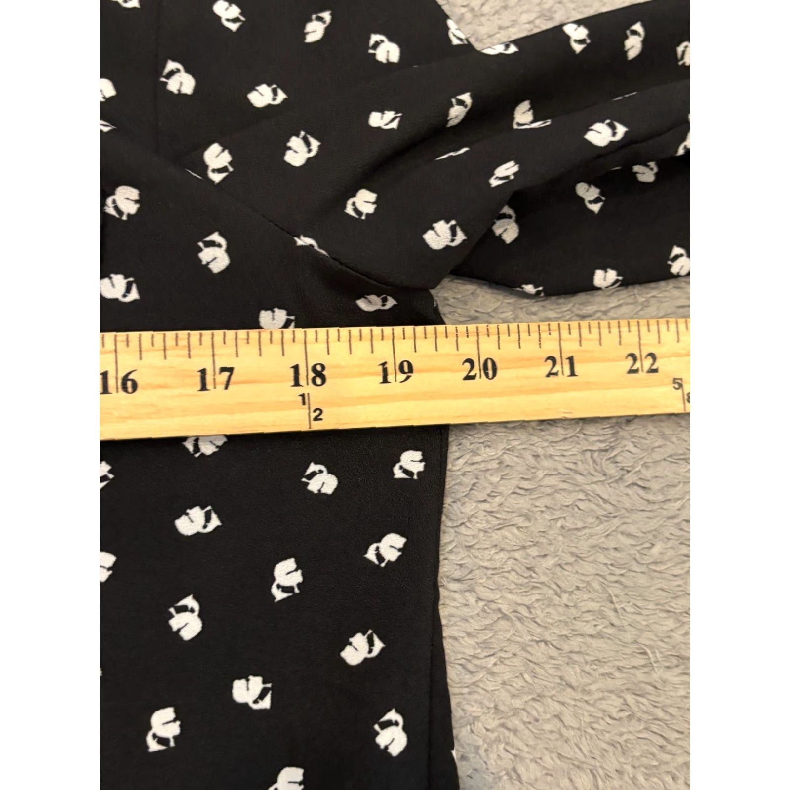 Karl Lagerfeld Karl Lagerfeld Paris Blouse Womens M Black Long Sleeve Button Pattern Office Size M / US 6-8 / IT 42-44 - 3 Thumbnail