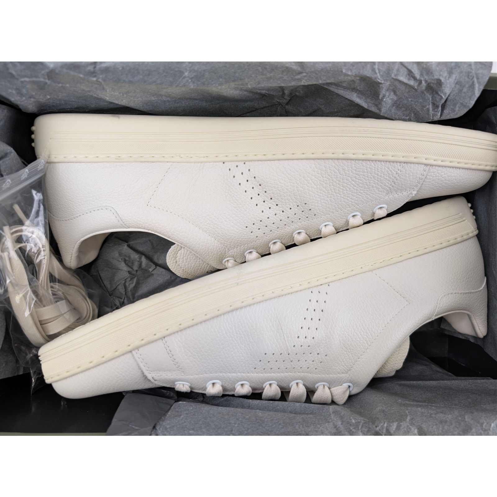 Tom Ford o1rshd1 Low top Sneakers shoe in White Size US 13 / EU 46 - 17 Thumbnail