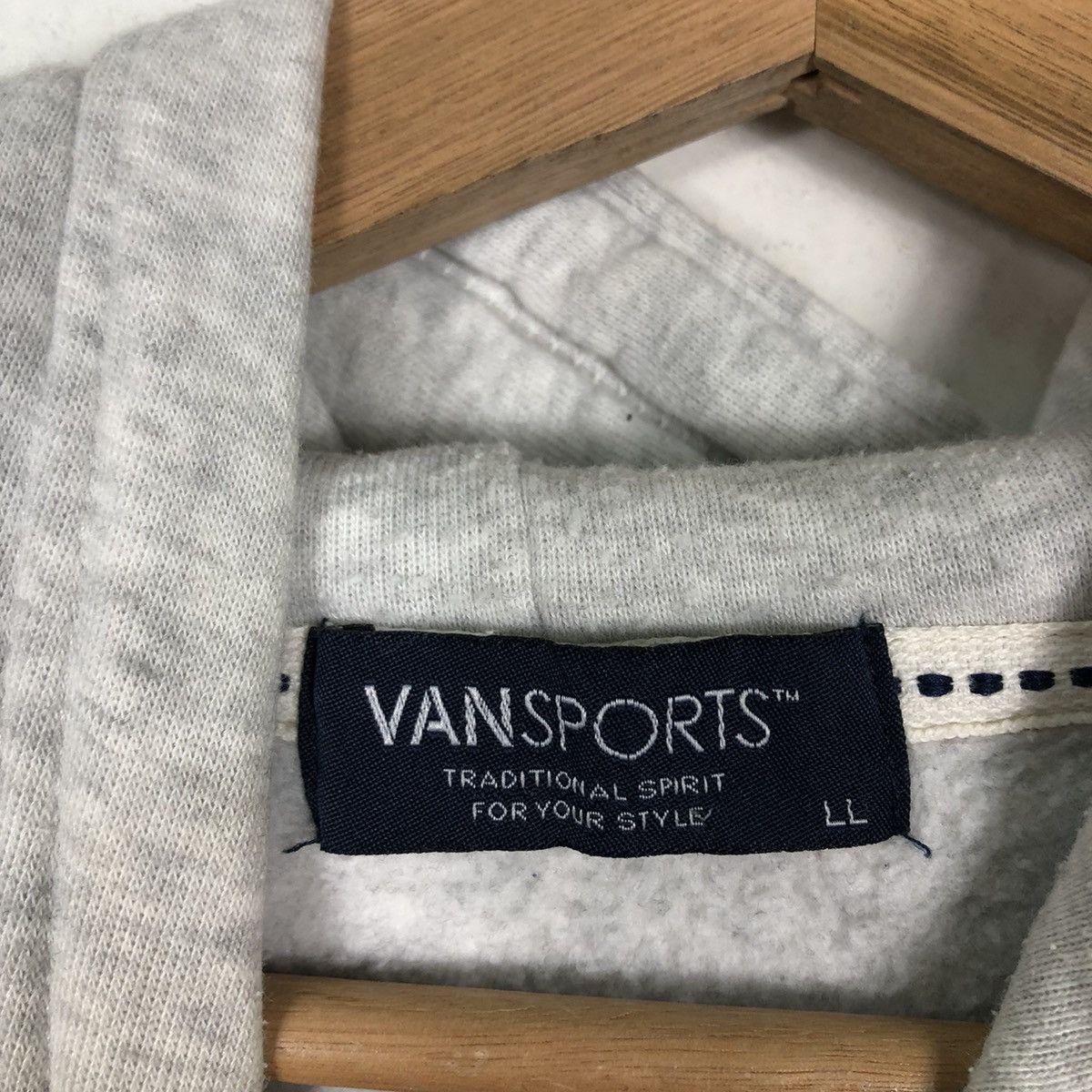 Japanese Brand 🔥90’s Vintage Vansport Hoodie Big Logo Size US L / EU 52-54 / 3 - 10 Thumbnail