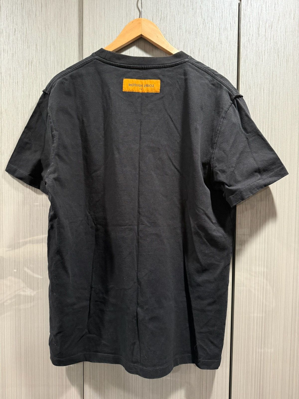 Louis Vuitton Louis Vuitton Spread Monogram T Shirt Size US L / EU 52-54 / 3 - 2 Thumbnail