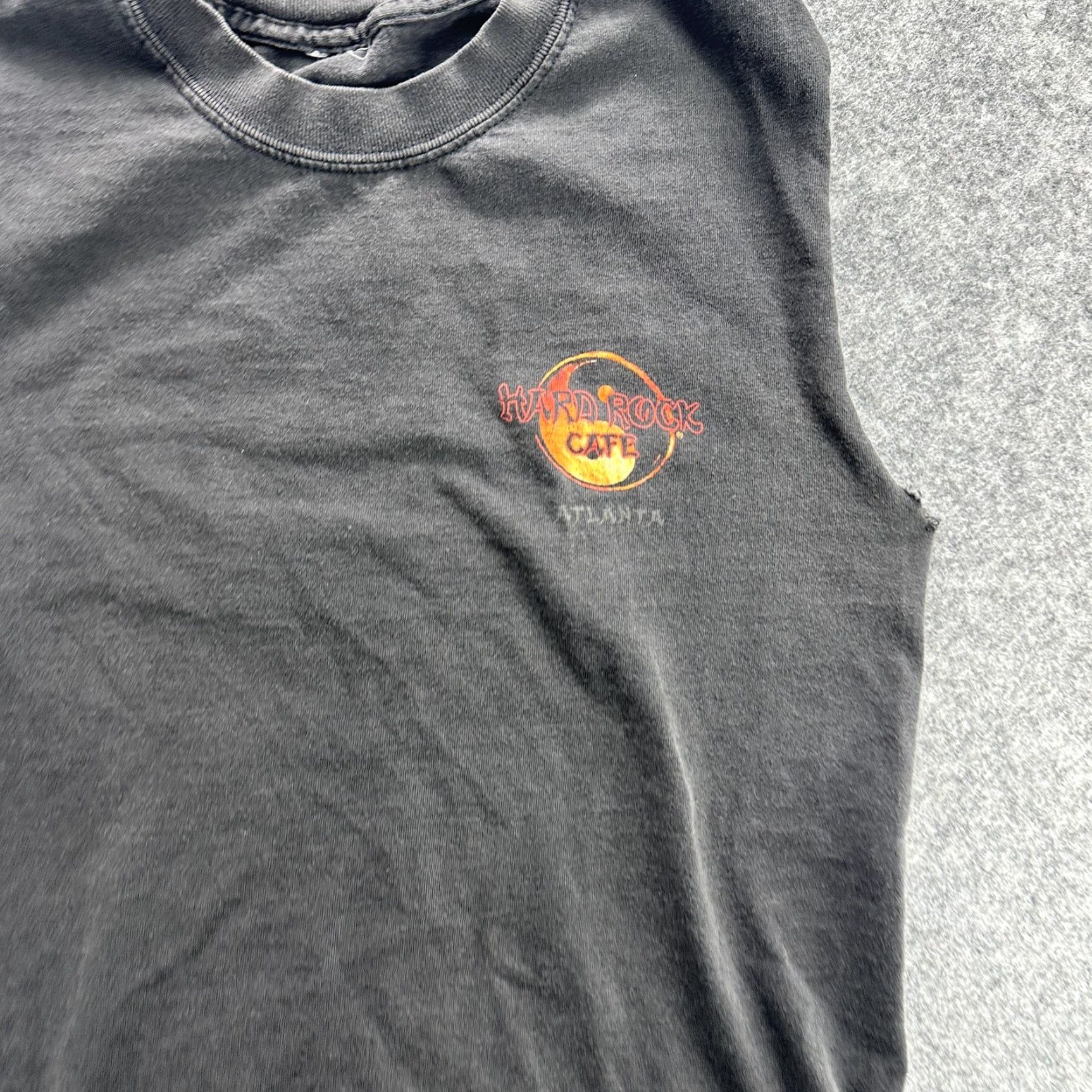 Hard Rock Cafe VINTAGE Hard Rock Cafe Shirt Mens L Black Sleeveless Dragon Graphic Atlanta 90s Mens Size US L / EU 52-54 / 3 - 5 Thumbnail
