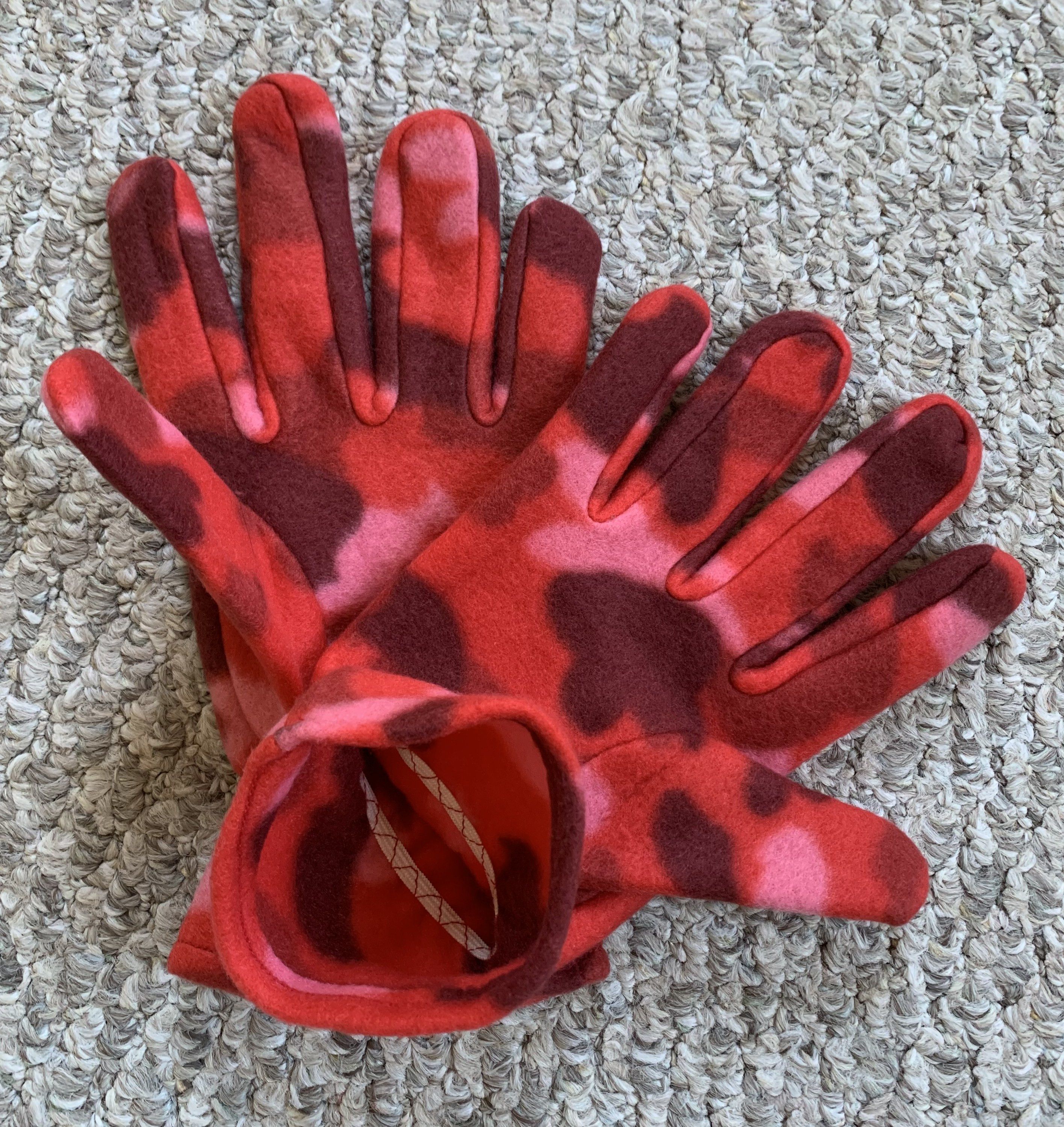Bape NEW Bape Red Camo Fleece Gloves Size ONE SIZE - 3 Thumbnail