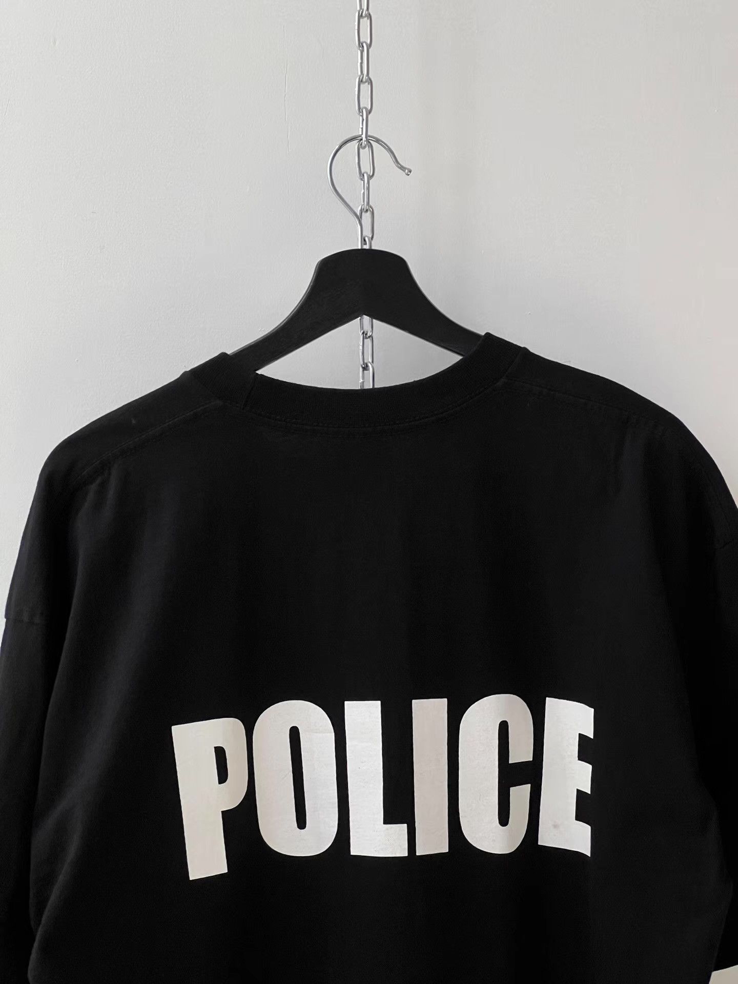 Vintage Vintage Kanye West Style Police Short Sleeve T-shirt Q13 Size US XXL / EU 58 / 5 - 9 Thumbnail