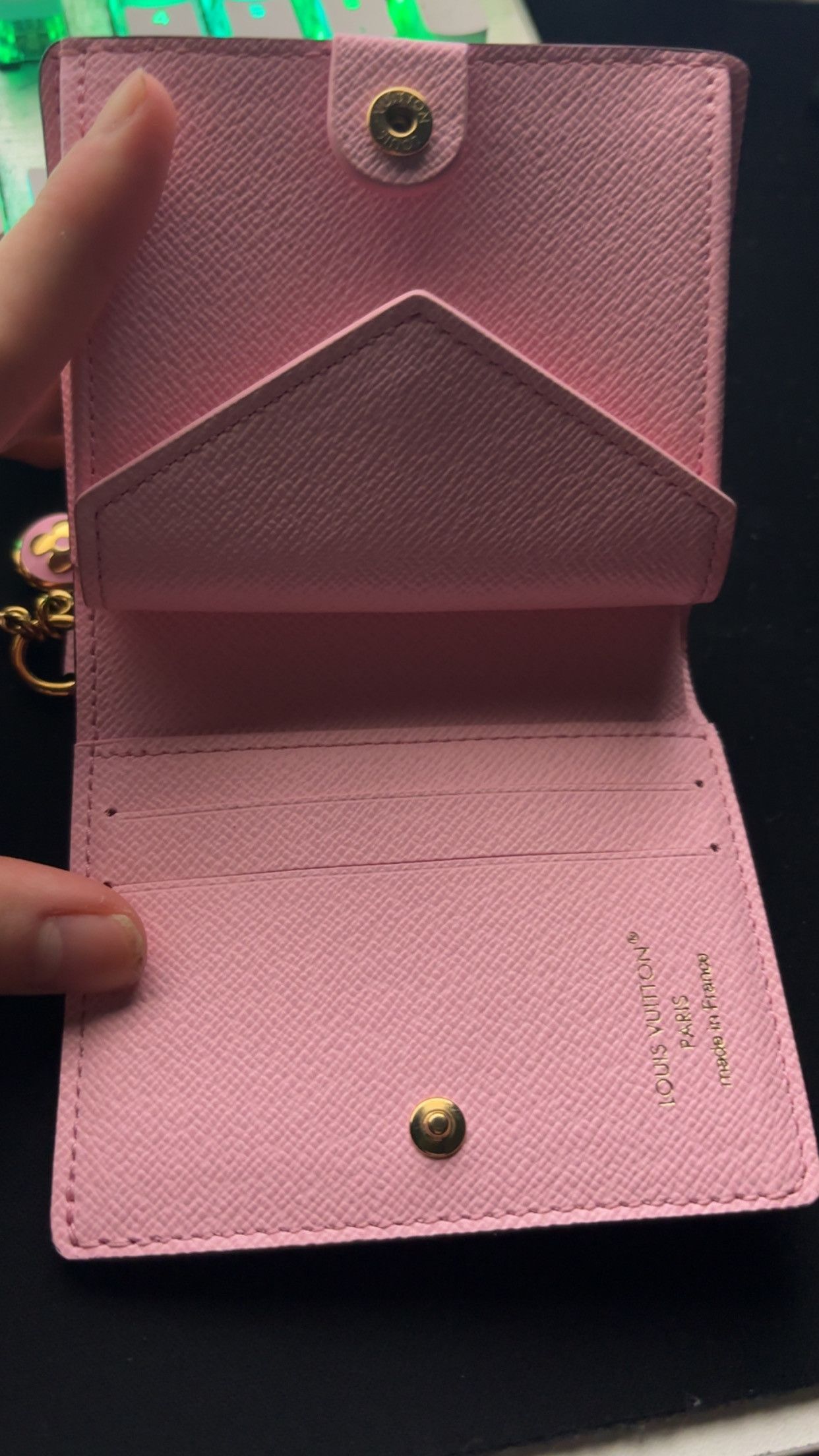 Louis Vuitton Louis Vuitton Charms Wallet Size ONE SIZE - 8 Thumbnail