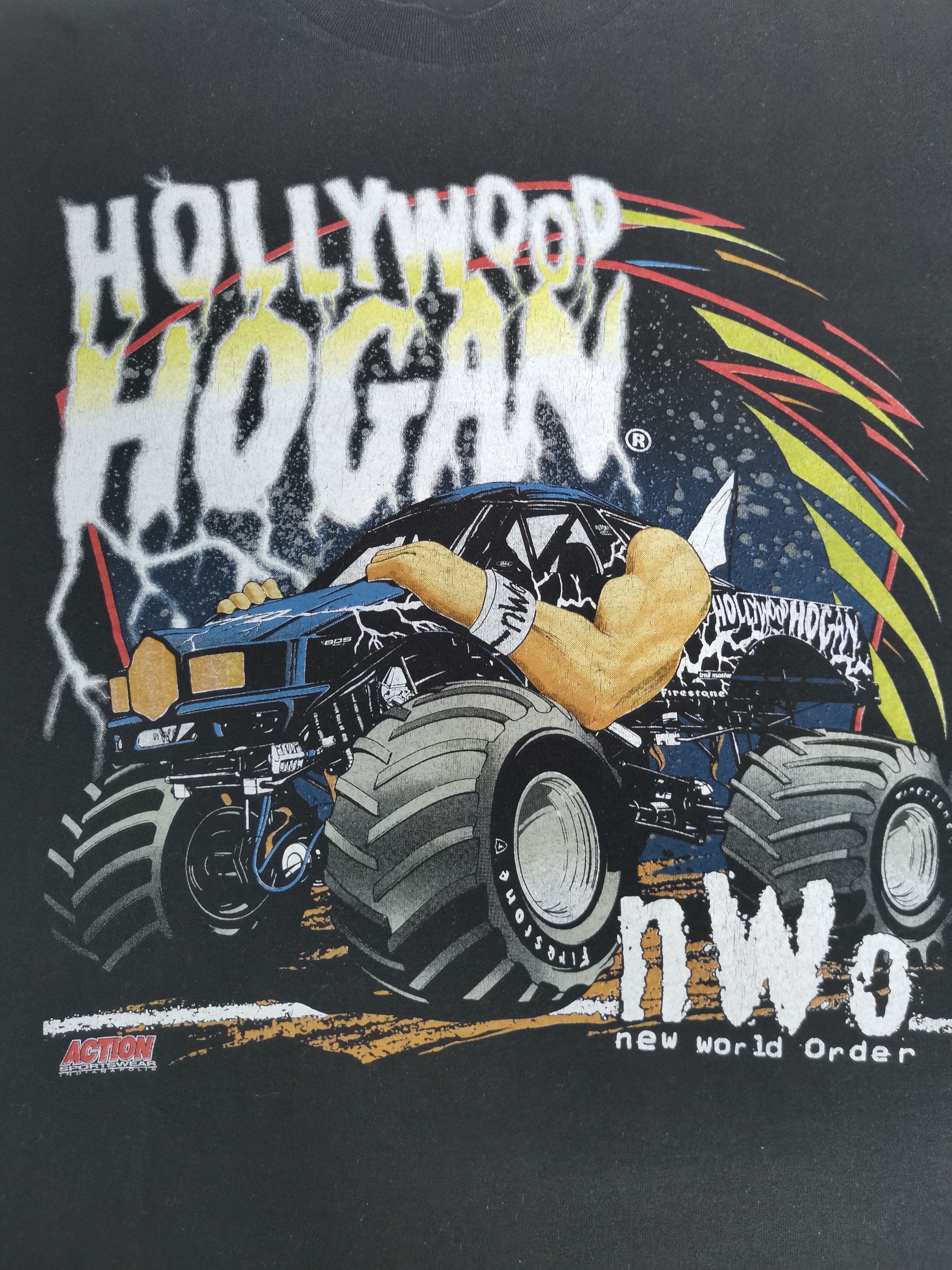 Vintage Hollywood Hogan NWO Wrestling Tee WWF Rock Austin