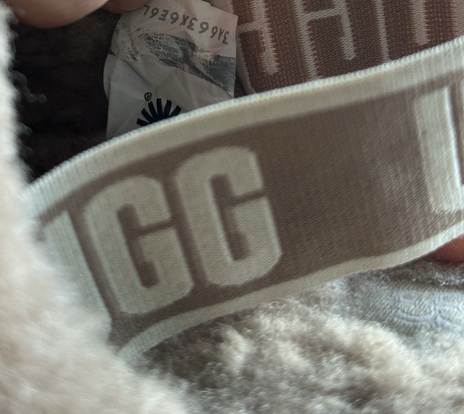 Ugg UGG Womens Fluff Yeah Slide Beige Size 38 UK5 US7 Size US 8 / IT 38 - 6 Thumbnail