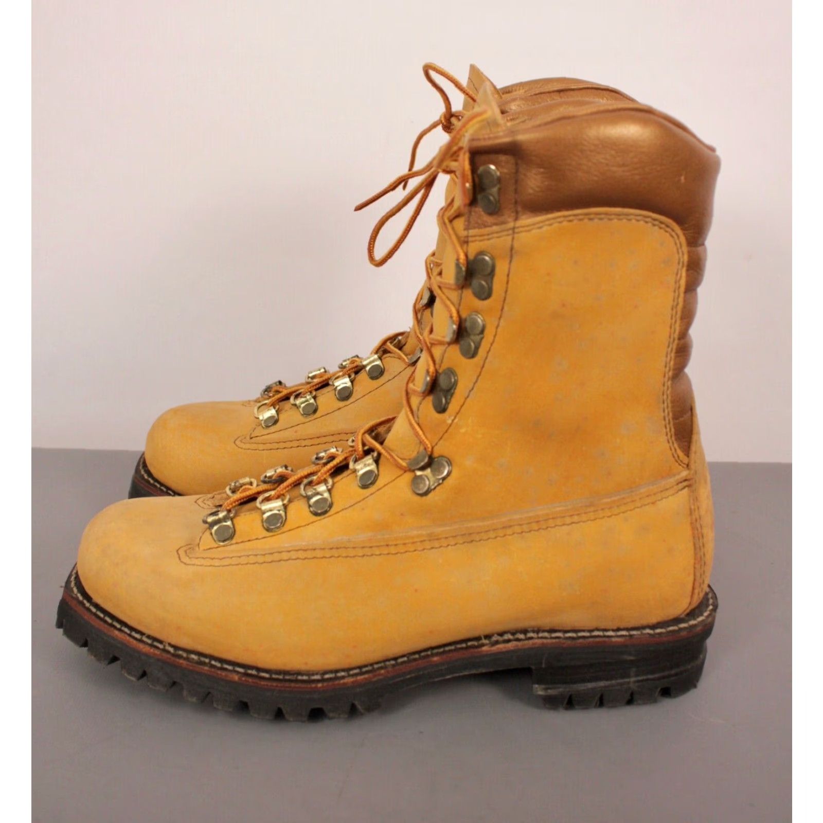 Mason's VINTAGE Mason Boots Mens VTG NOS 1970 Tan Leather Hiking Hunting Sz 7 E 70s Outdoor Shoes Size US 7 / EU 40 - 3 Thumbnail