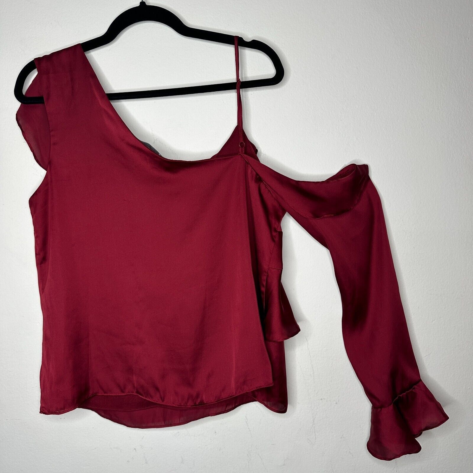 Other Revolve Lovers + Friends Red Ruffled One-Sleeve Blouse L Size L / US 10 / IT 46 - 7 Thumbnail