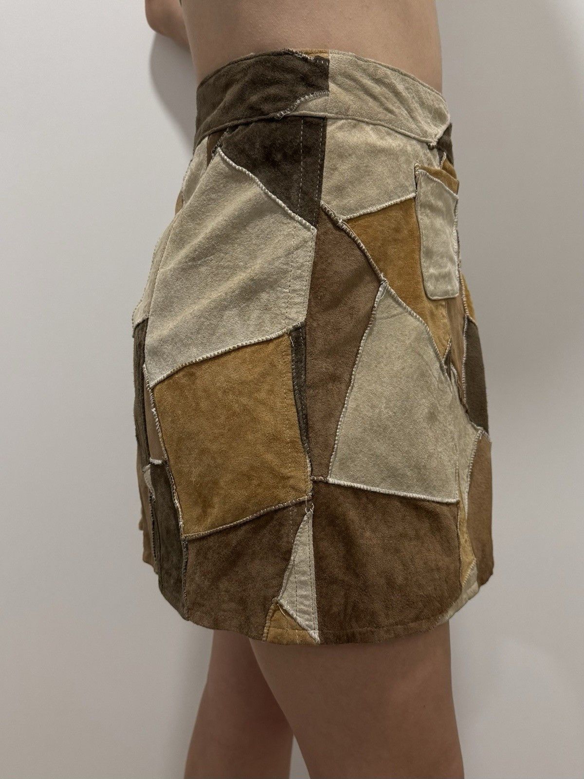 Vintage Vintage 2000s Fishbone Skirt Patchwork Leather Womens y2k Size 26" / US 2 / IT 38 - 9 Thumbnail