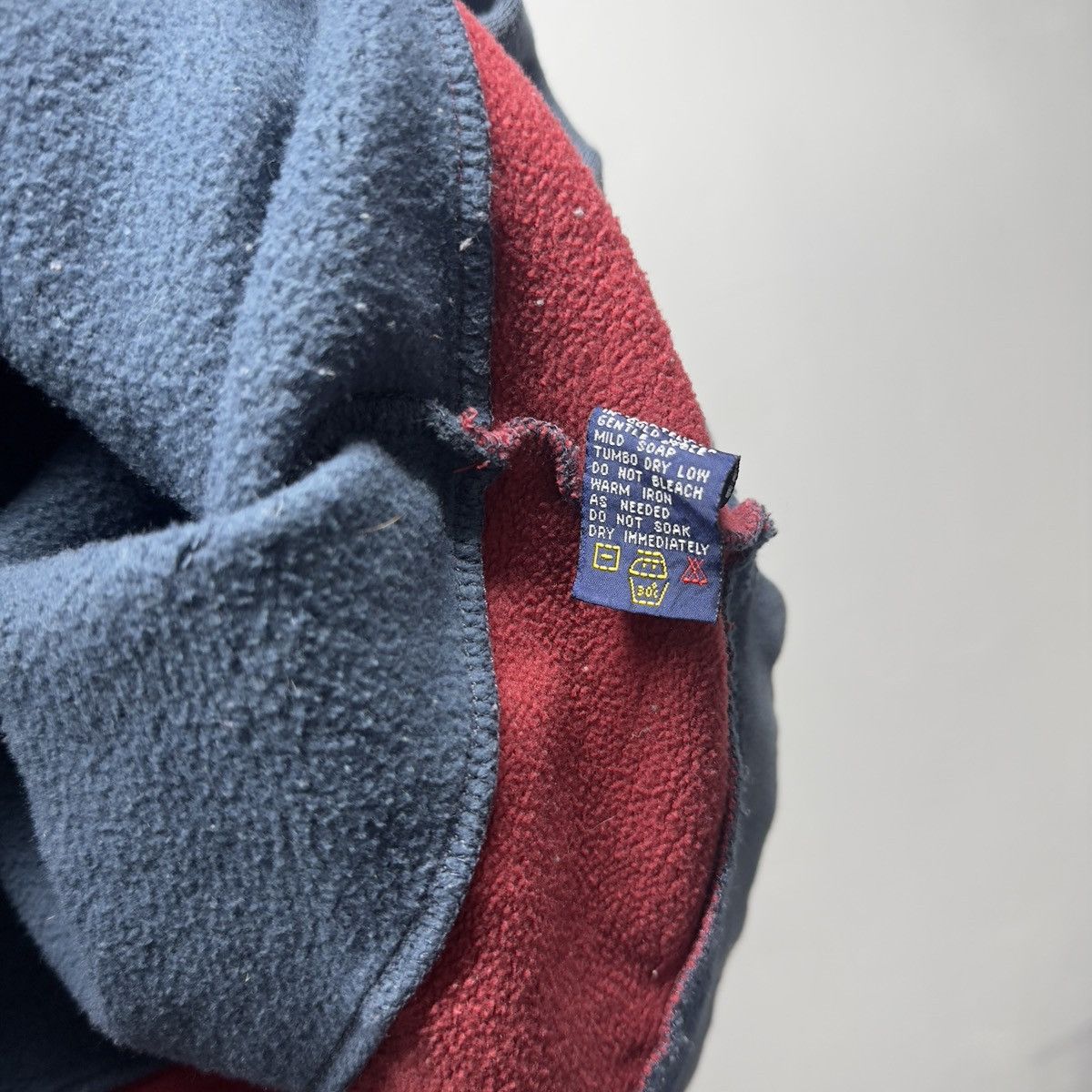 Vintage Tommy Hilfiger Boardsports Hoodie Thrashed Faded ERD Grunge Size US XL / EU 56 / 4 - 4 Thumbnail