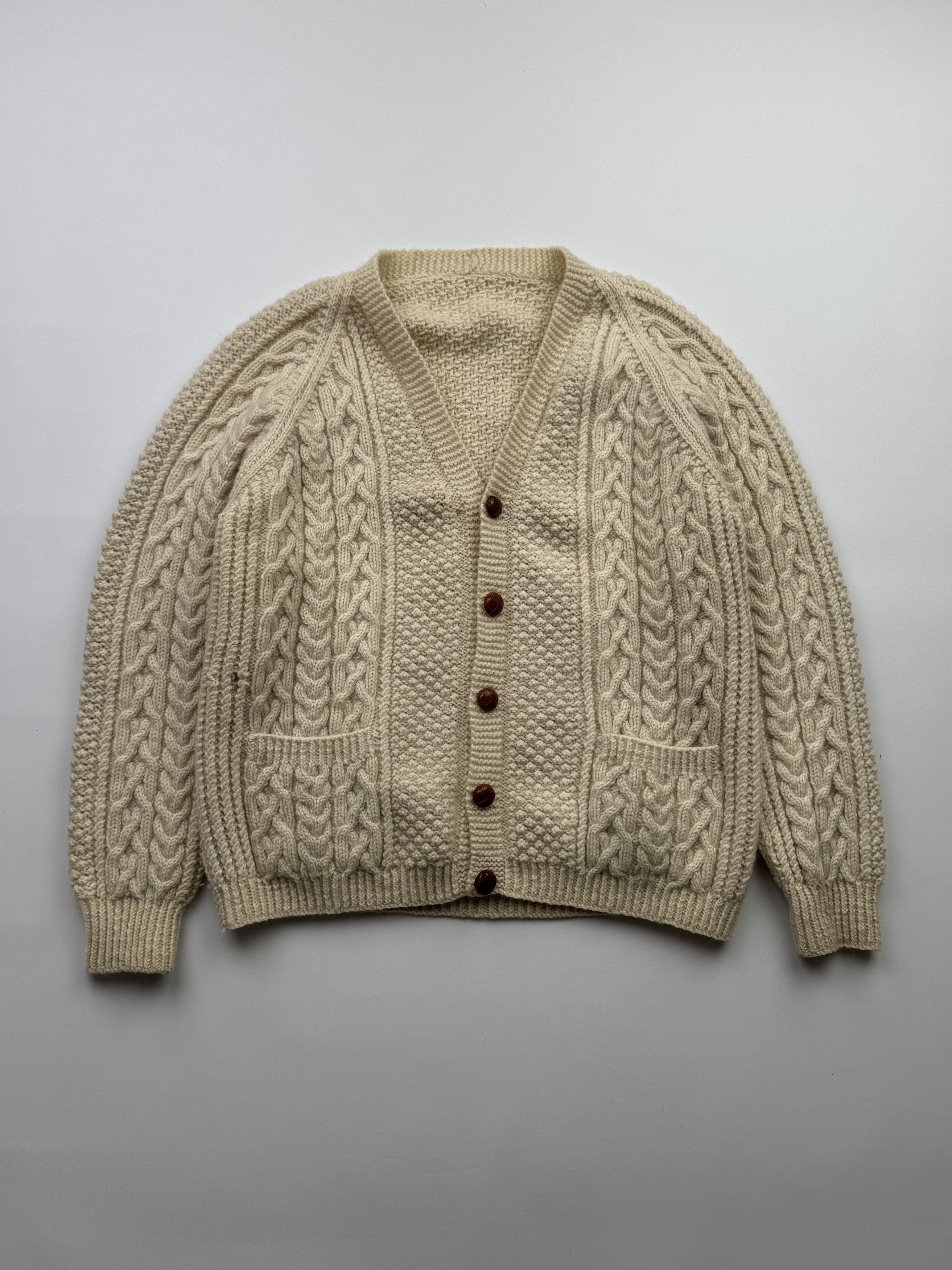 Vintage Vintage 80s Wool Knit Heavy Cardigan B480(V223)E2 Size US M / EU 48-50 / 2 - 1 Thumbnail