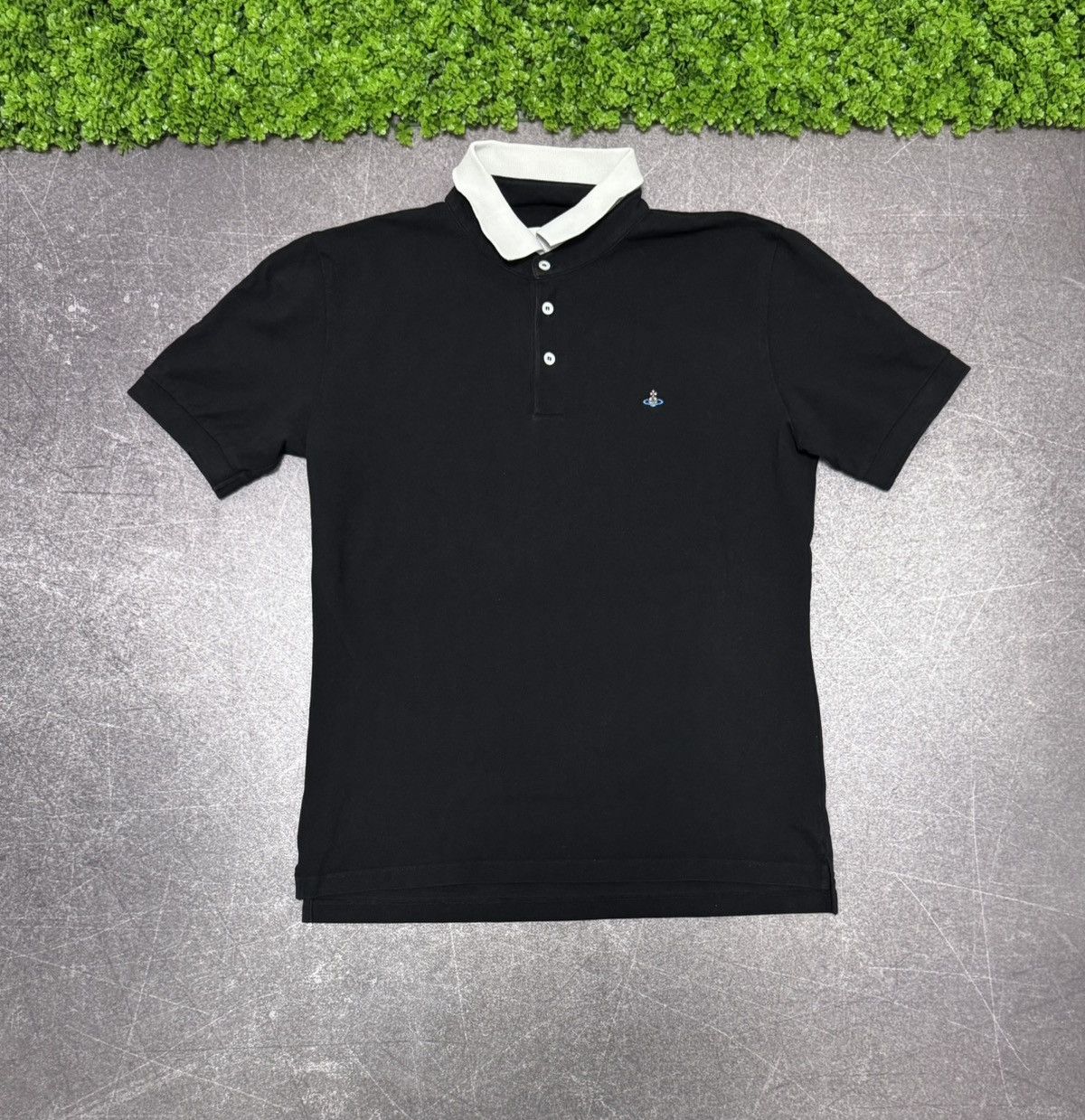 Vivienne Westwood Vivienne Westwood Polo T-Shirt Vintage Small Orb Logo Luxury Size US XL / EU 56 / 4 - 1 Thumbnail