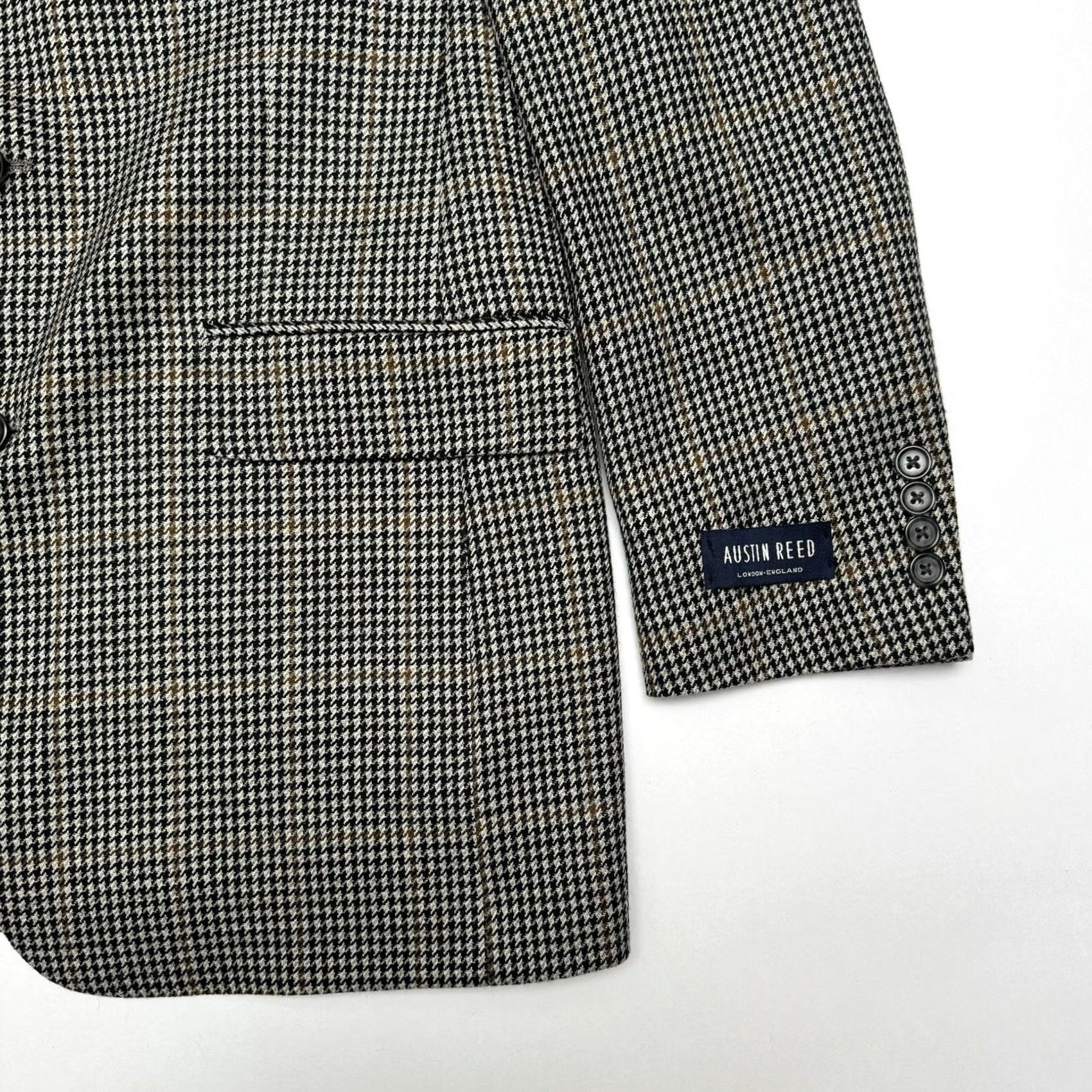 Austin Reed VTG Austin Reed Blazer Sport Coat 3 Piece Houndstooth Tweed USA 38R Mens Gray Jacket Coat Blazer Regular Fit Size 38R - 3 Thumbnail
