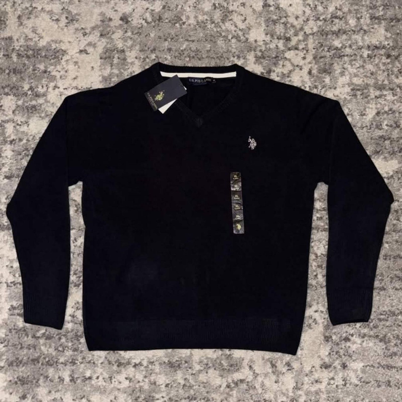 U.S. Polo Assn. U.S. Polo Assn. Light-weight V-Neck Knit Sweater Size US M / EU 48-50 / 2 - 1 Thumbnail