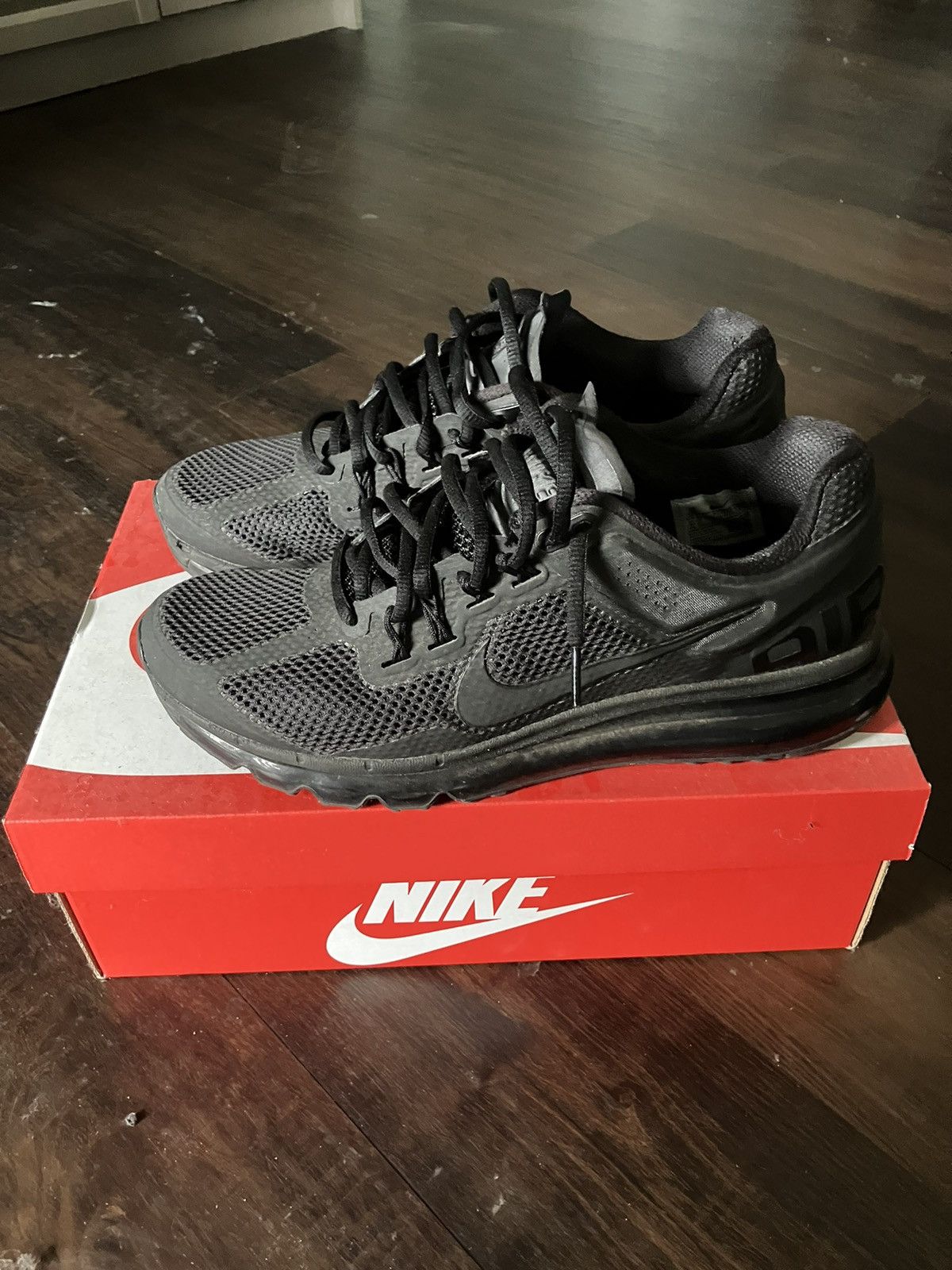 Nike Air Max 2013 Triple Black Retro Size US 10 / EU 43 - 9 Thumbnail