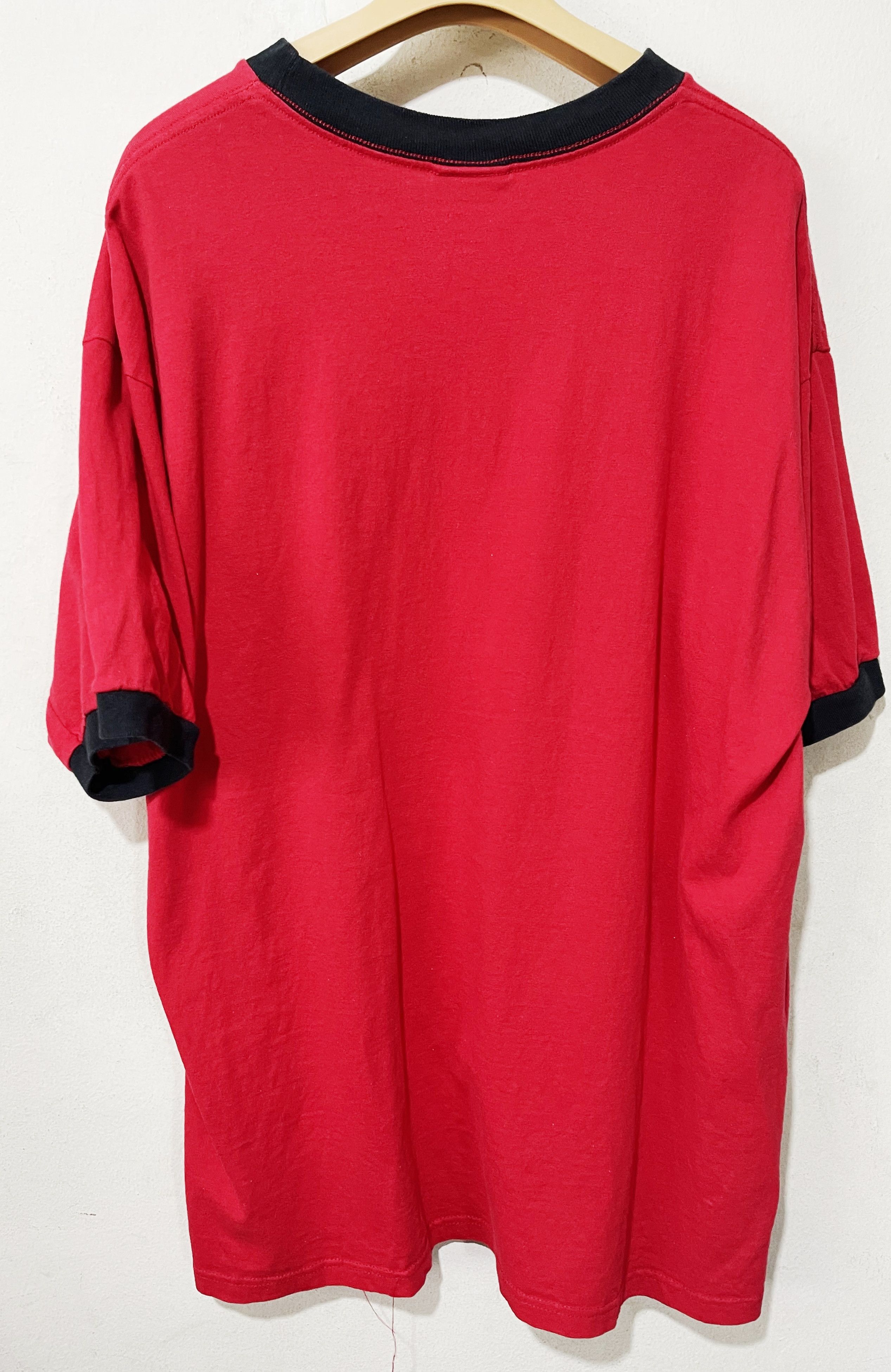Disney 2004 The Incredibles Ringer Tee Size US XL / EU 56 / 4 - 3 Thumbnail