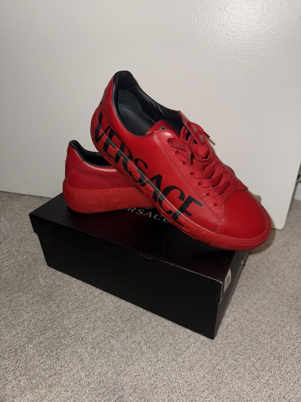 Valentino Red Versace low sneaker Size US 11 / EU 44 - 4 Thumbnail