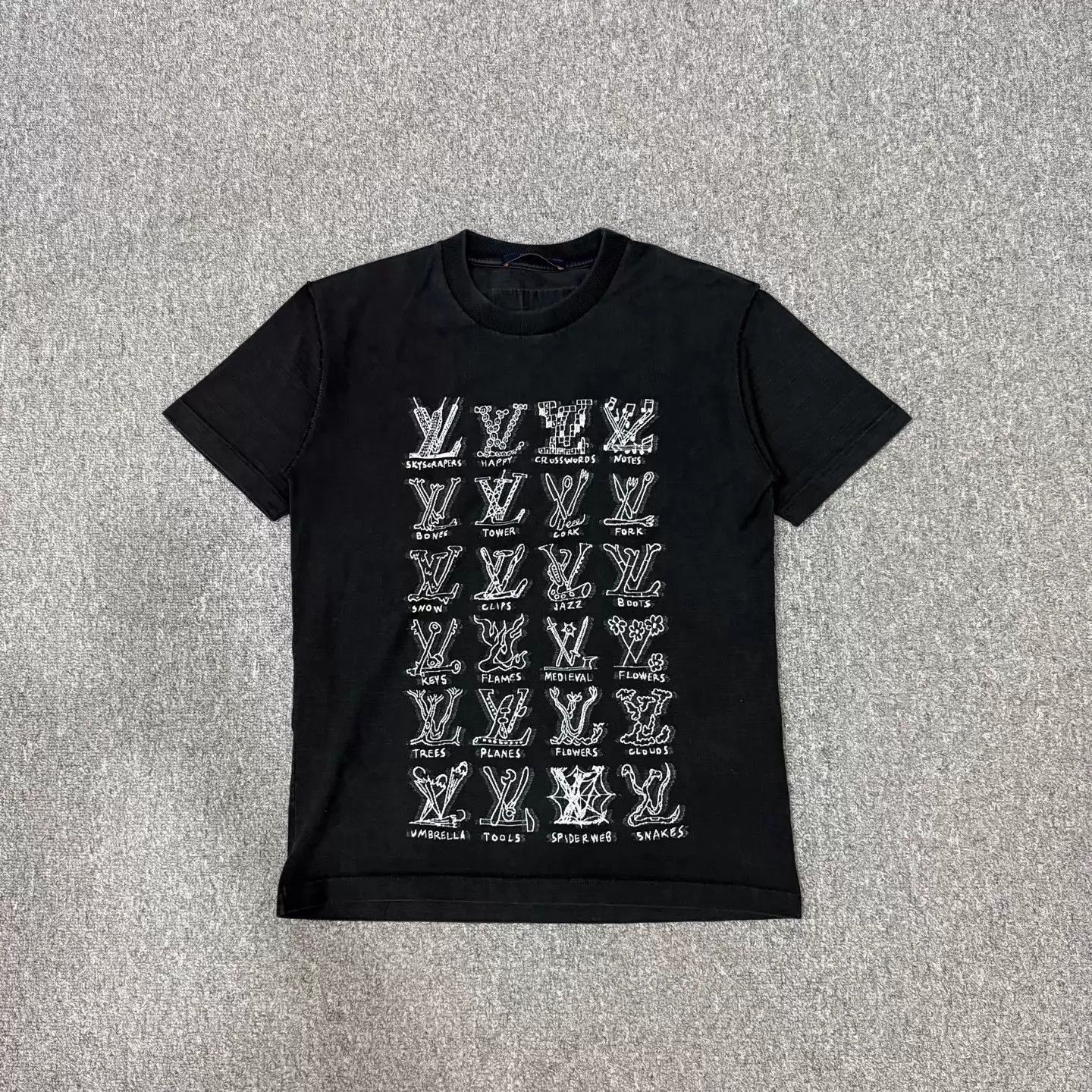 Louis Vuitton LOUIS VUITTON Black All-Over Gesture Print SS Tee S 99new Size US S / EU 44-46 / 1 - 1 Thumbnail