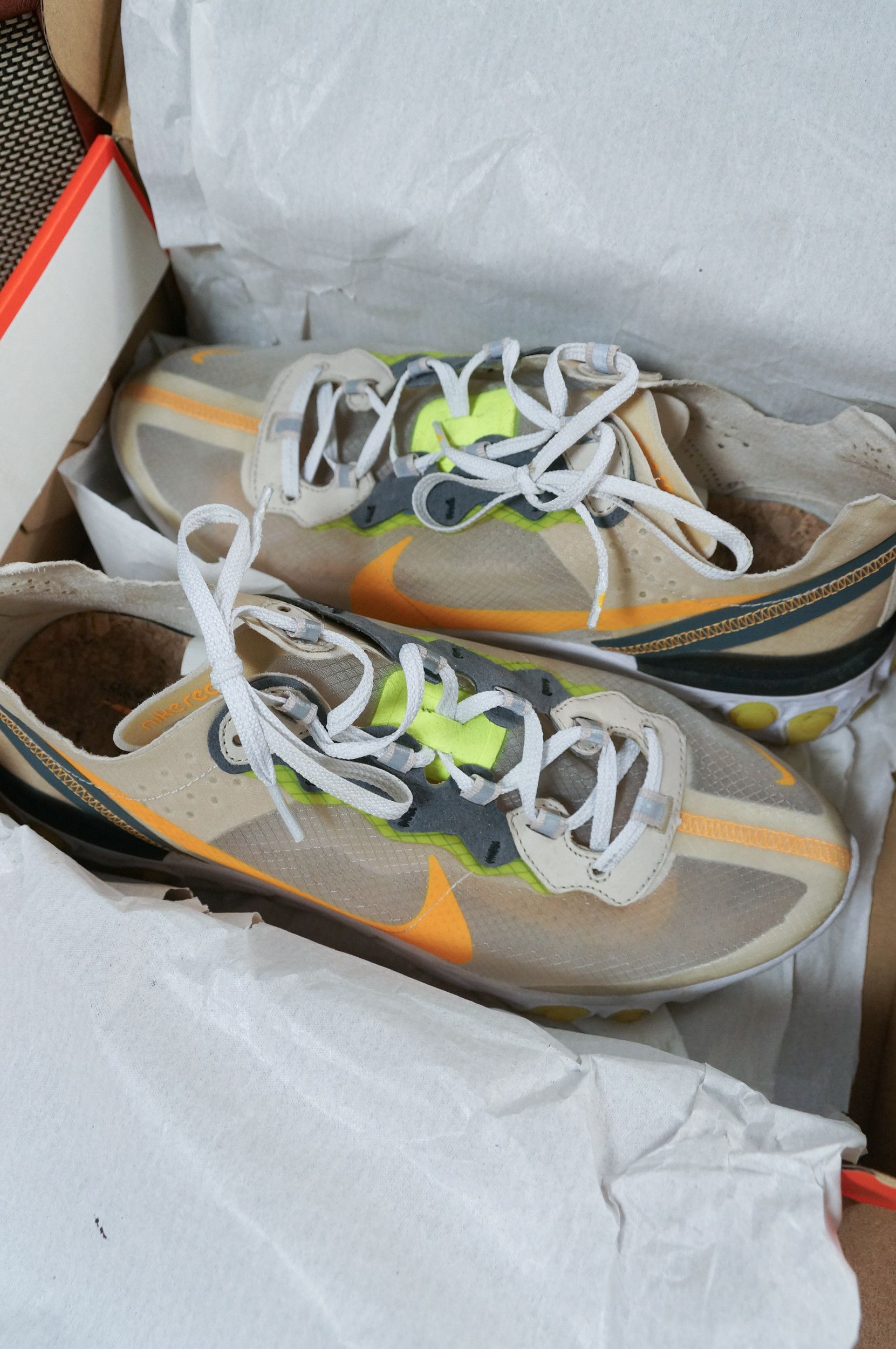 Nike NIKE REACT ELEMENT 87 OREWOOD Size US 11 / EU 44 - 3 Thumbnail