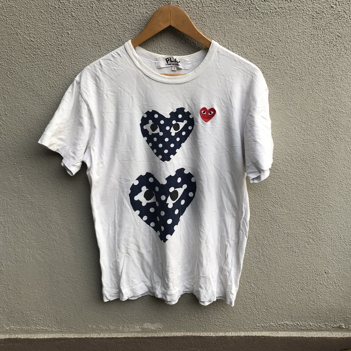 Comme des Garcons COMME DES GARCONS play tee Size US M / EU 48-50 / 2 - 1 Thumbnail