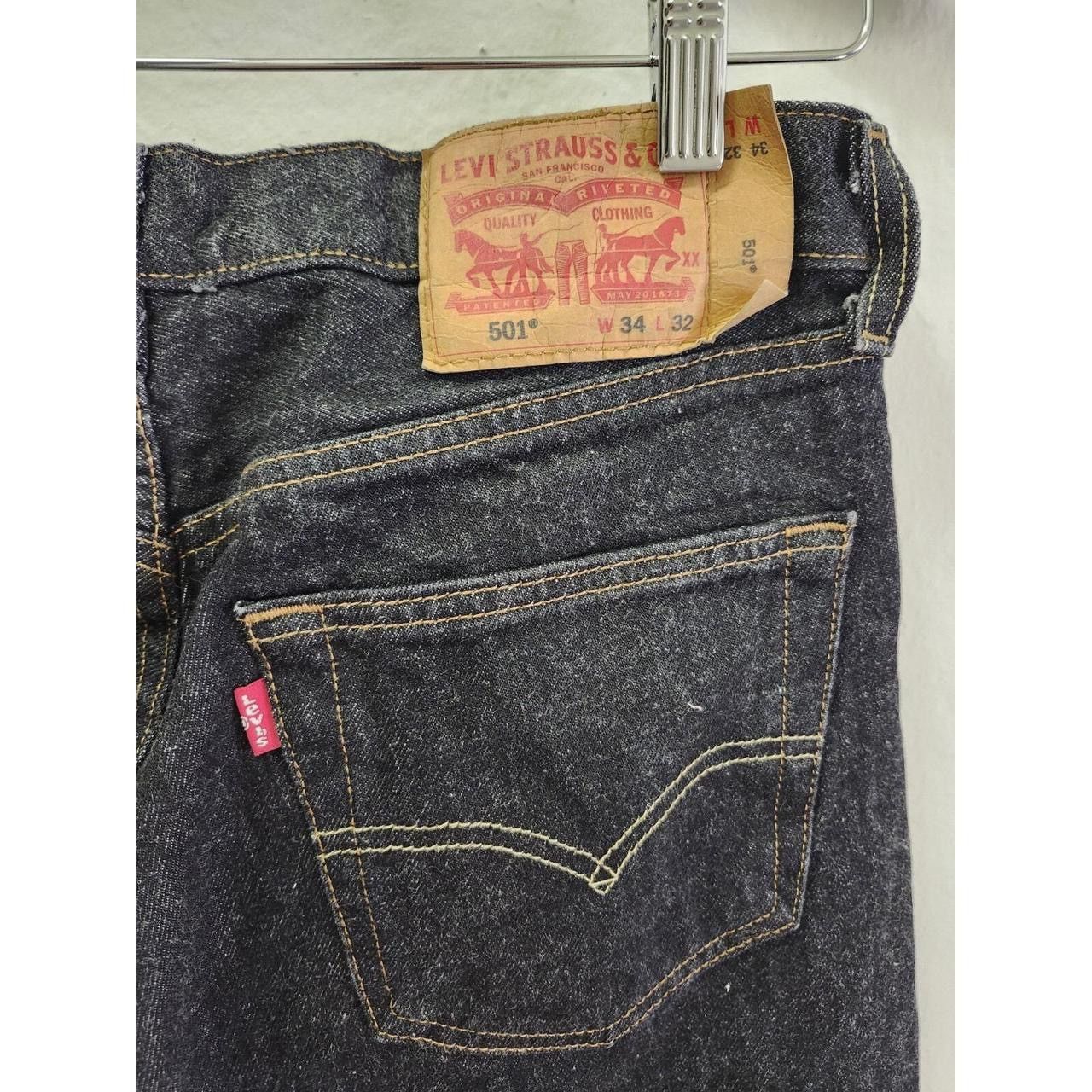 Levi's × Vintage LEVI LEVIS 501 STRAIGHT MEN'S BUTTON FLY BLACK DENIM JEANS Size US 34 / EU 50 - 4 Thumbnail