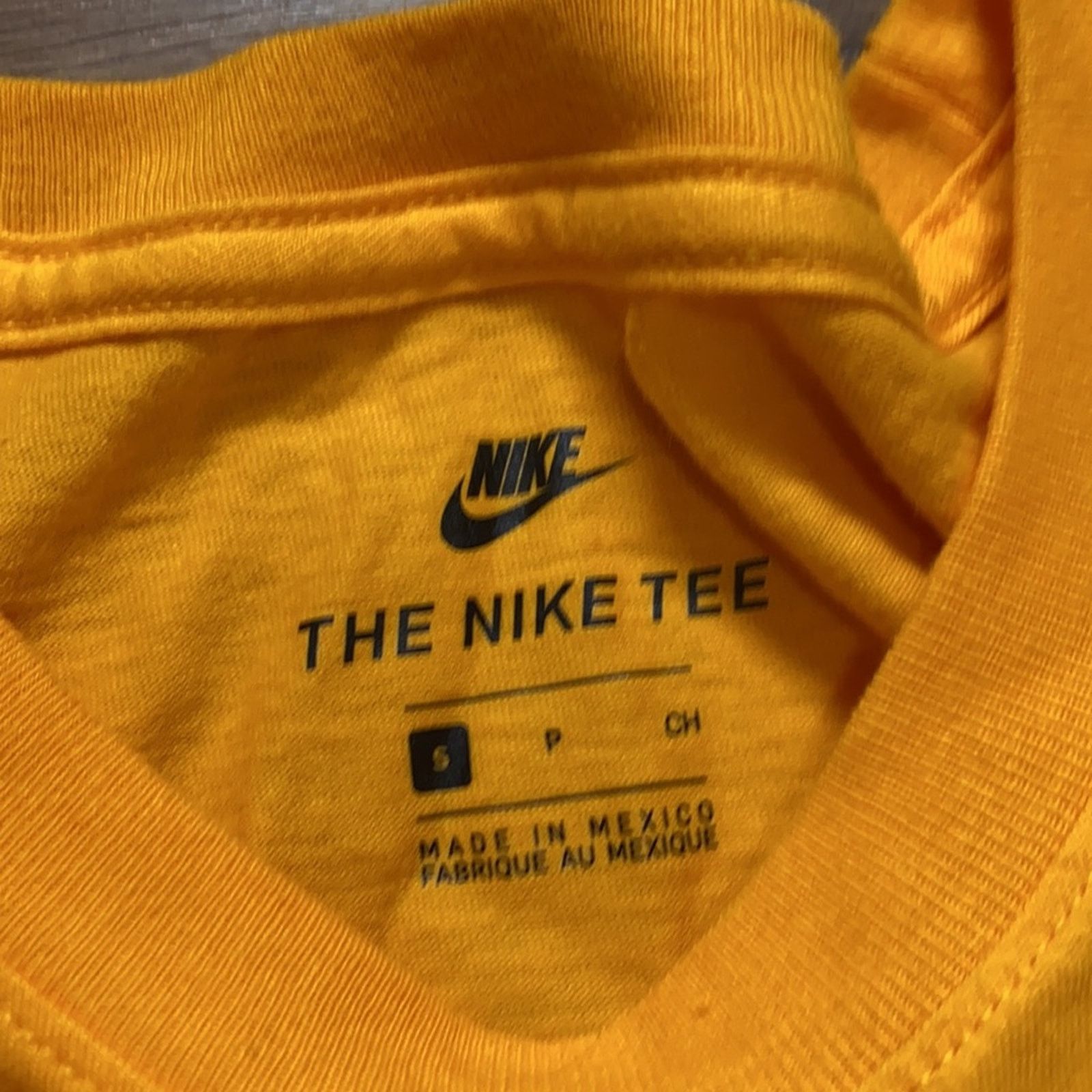 Nike 2017 Nike short sleeve Just Do It shirt Size US S / EU 44-46 / 1 - 8 Thumbnail