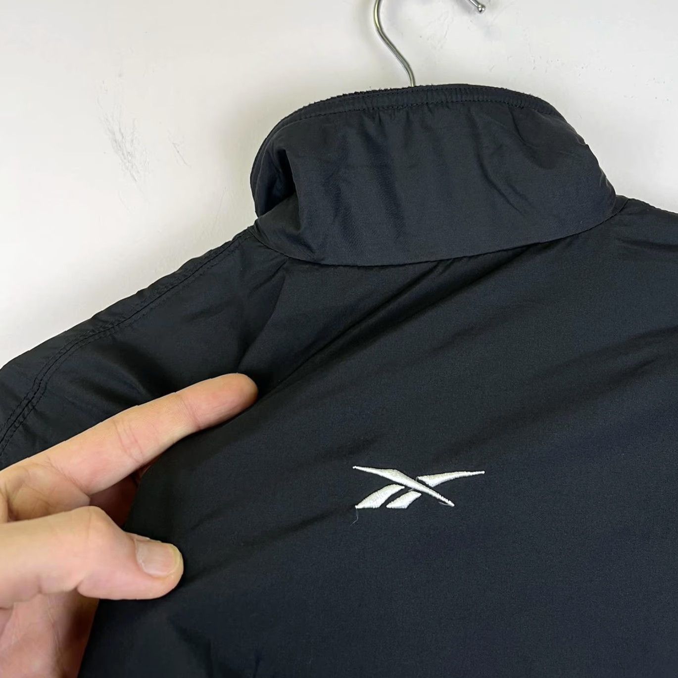Reebok Reebok Eagle Football Jacket - Black Pullover Windbreaker Jacket S Men Black Eagle Football Windbreaker Ribbed Cuffs Pocket Quarter-zip Mens Size US S / EU 44-46 / 1 - 4 Thumbnail