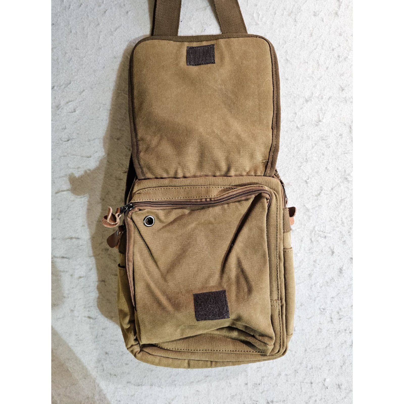 Vintage BERCHIRLY Classic Sm. Messenger Bag Brown Canvas Adjustable Crossbody Organizer Bag Size ONE SIZE - 4 Thumbnail