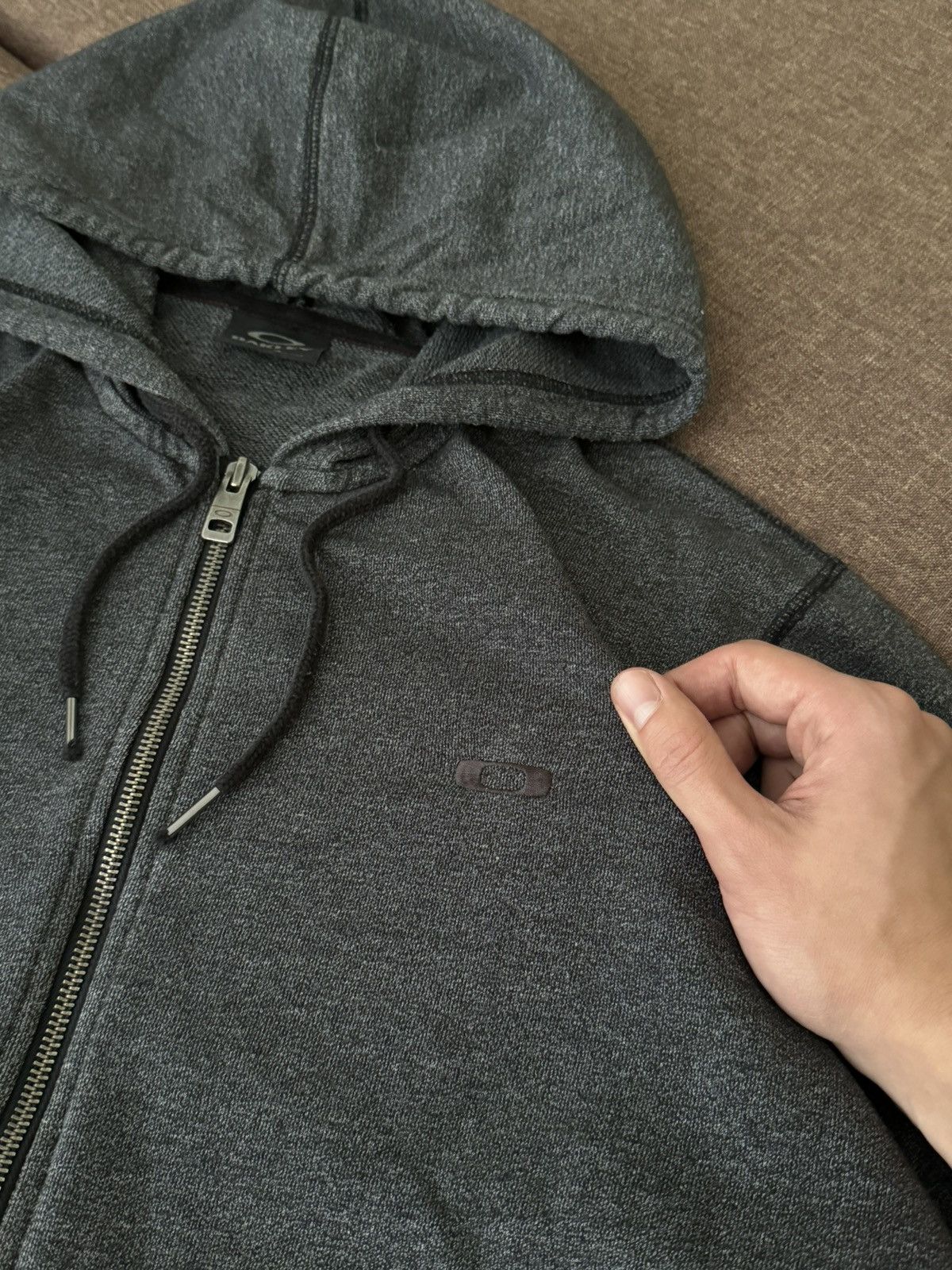 Oakley Vintage Oakley Y2K oversized hoodie Size US L / EU 52-54 / 3 - 5 Thumbnail