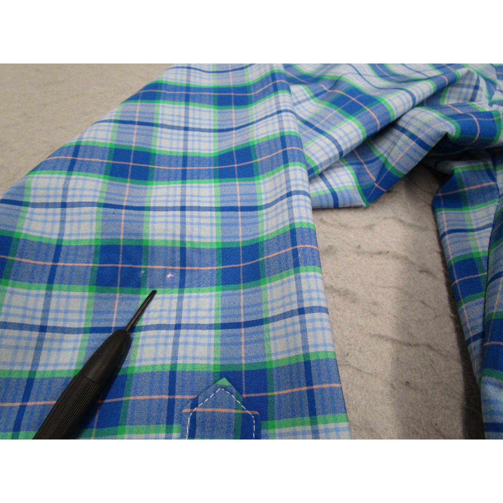 Mizzen+Main Mizzen+Main Button-Up Shirt Mens XL Blue Plaid Trim Fit Performance Work Shirt - Made in USA - 100% Polyester Blend - City, Preppy, Classic - Mens Size US XL / EU 56 / 4 - 5 Thumbnail