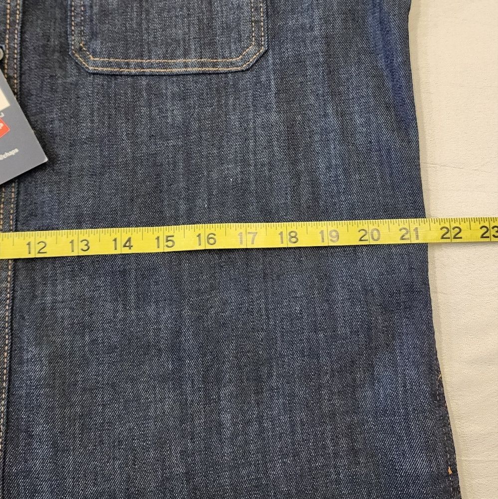 Chaps Chaps Men's Dark Denim Button Front L/S Soft Shell shirt Size US M / EU 48-50 / 2 - 5 Thumbnail